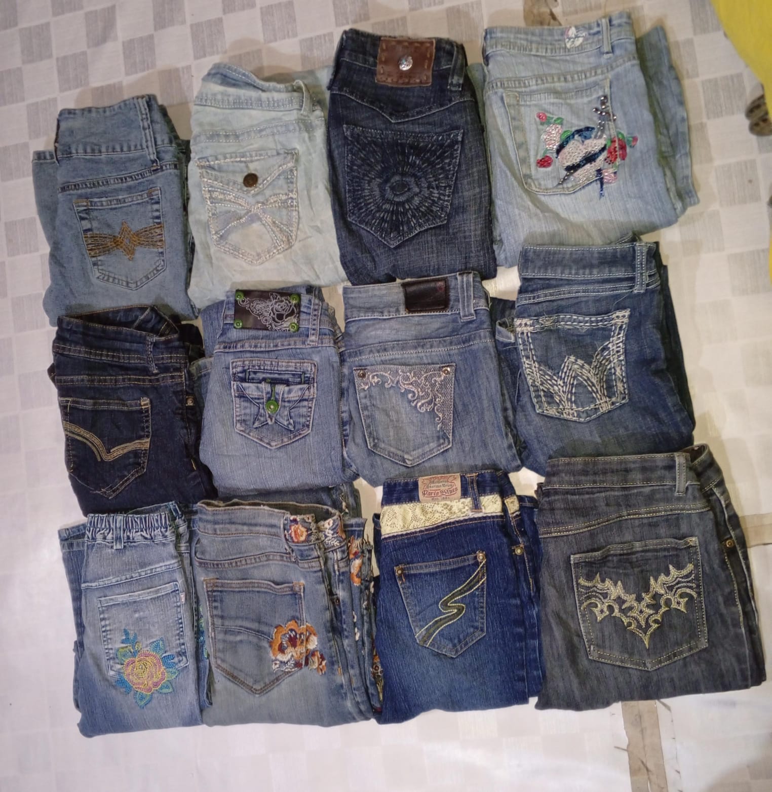 JEANS NON BRANDÉS FEMMES PORTÉS TOTAL 14 PIÈCES (ID 314)