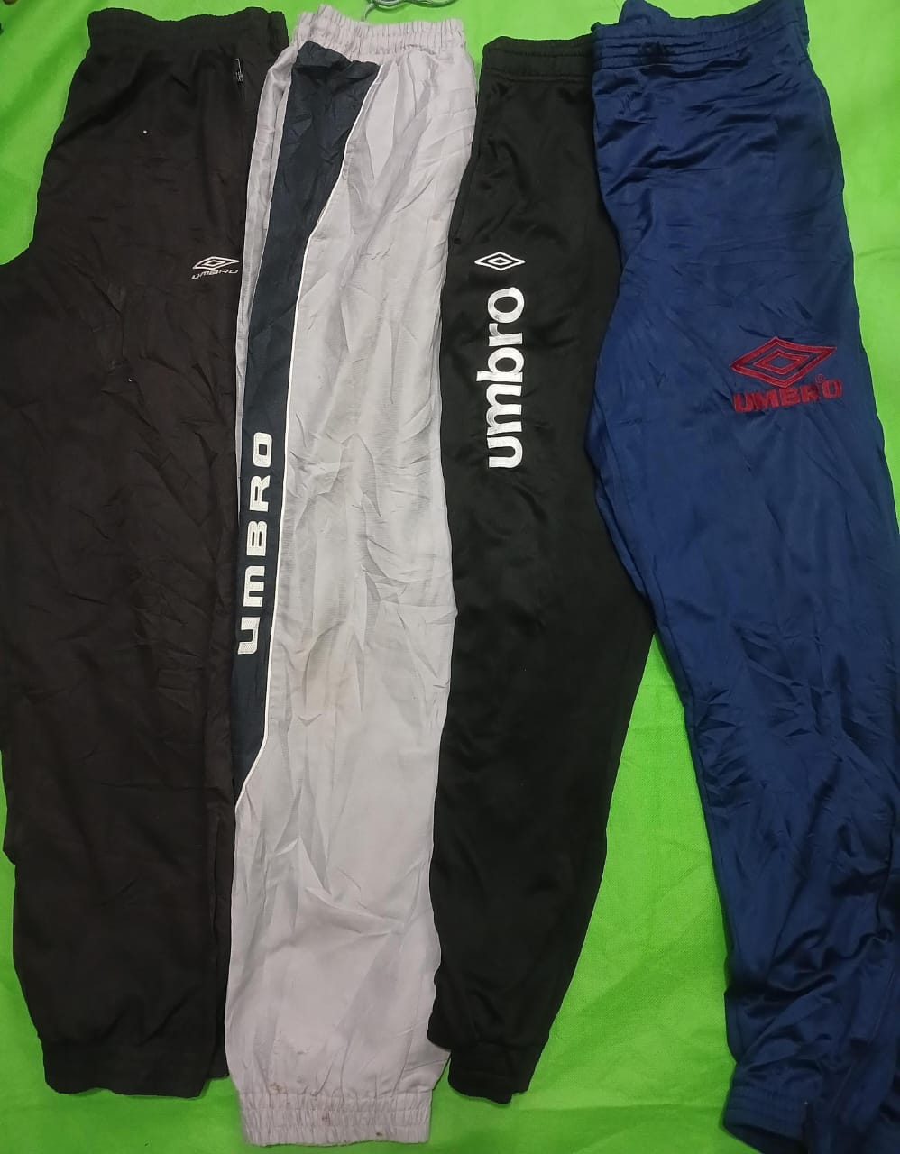 Umbro Pantalons 18 pièces