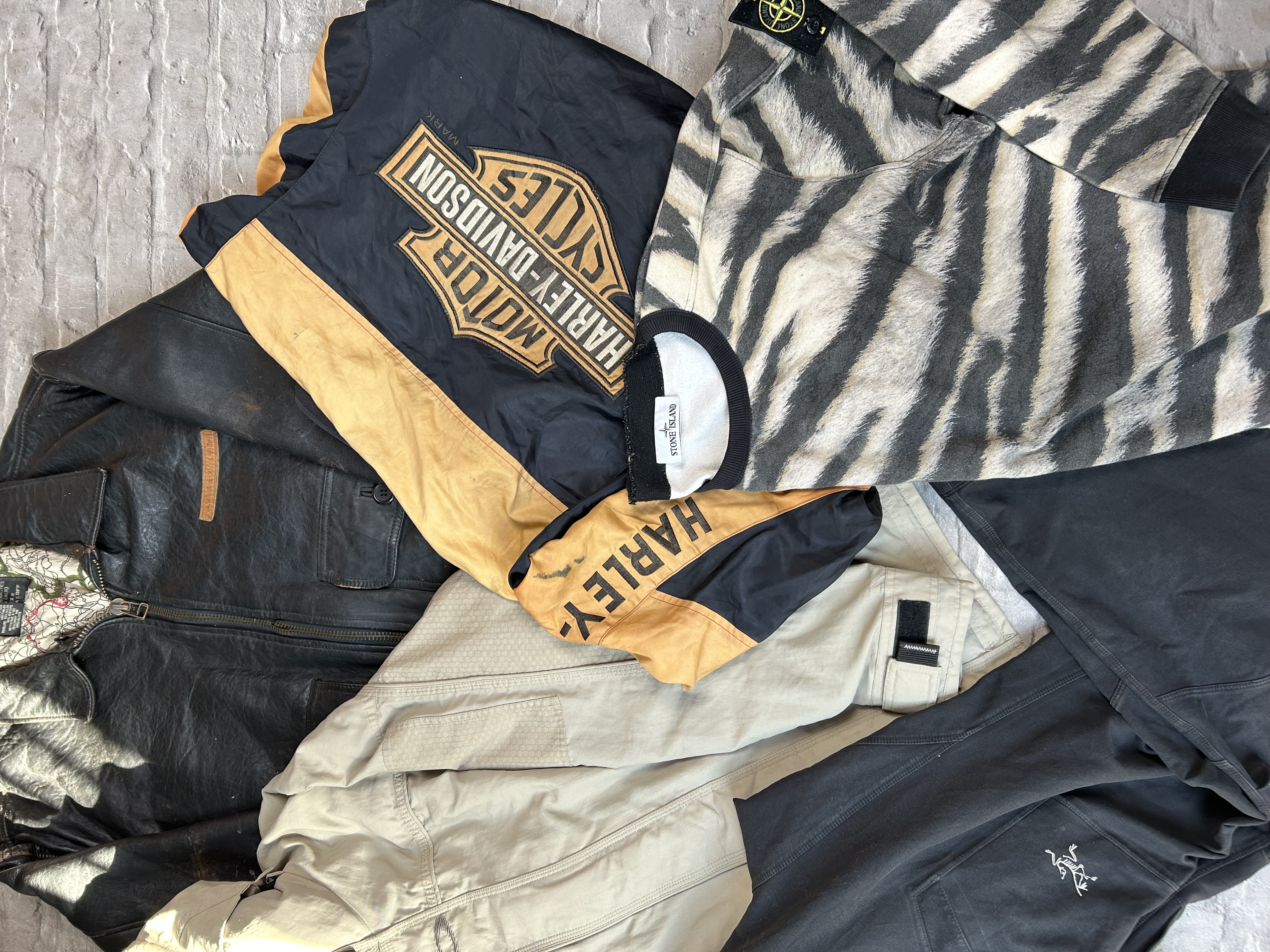 Stone island, avirex & premium items