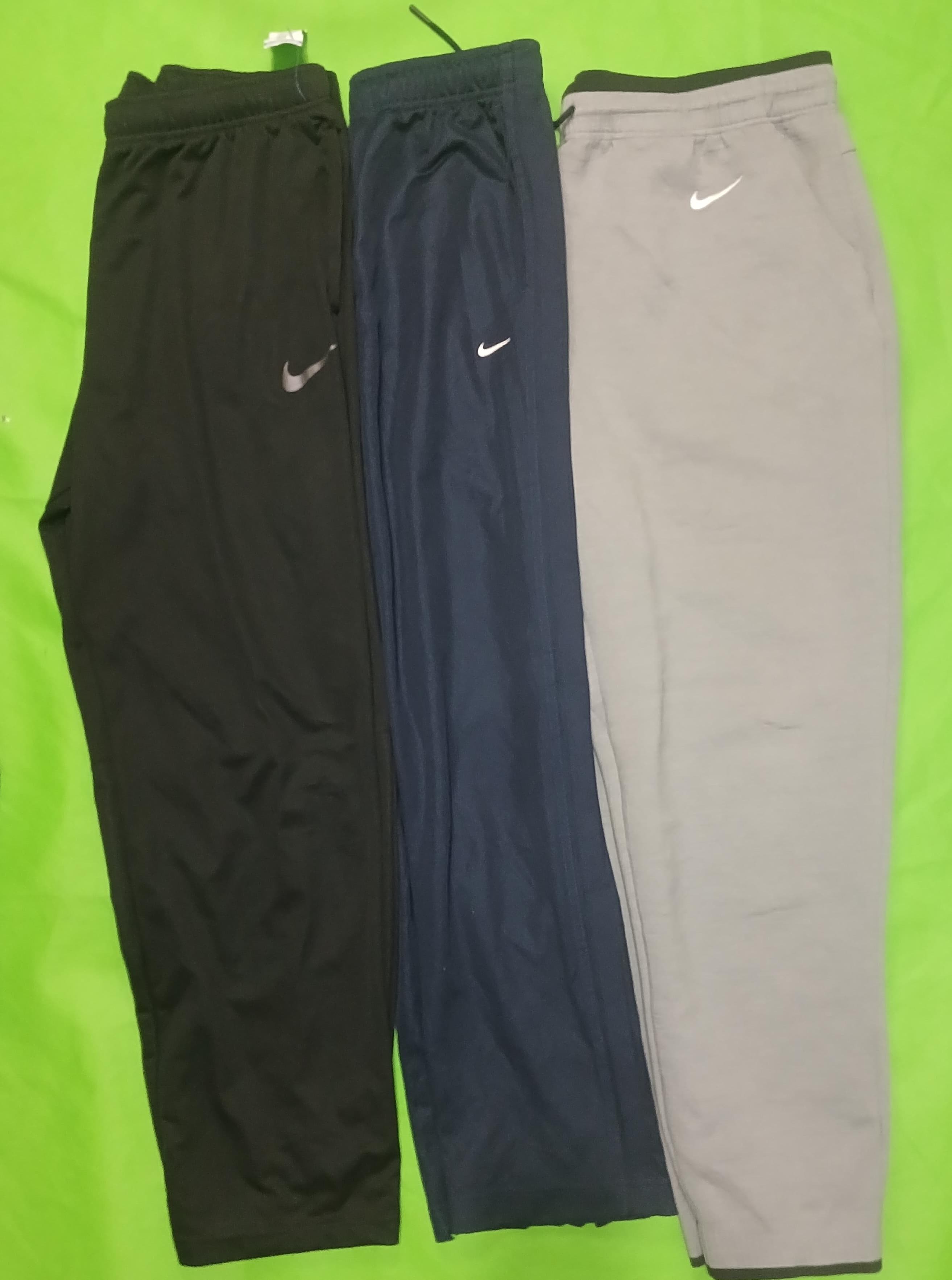 Nike Hosen 50 Stück