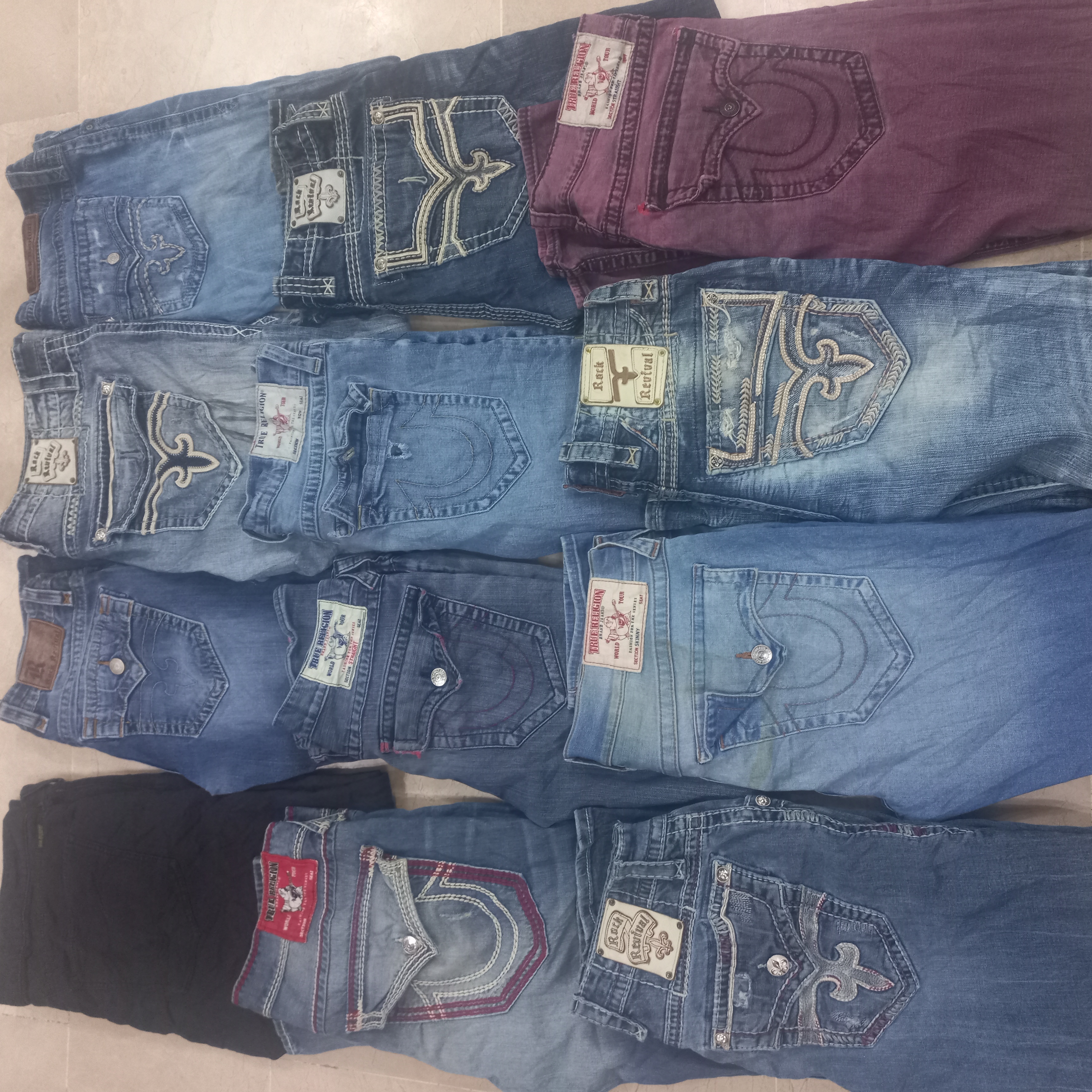 Uomini True Religion, RR e altri marchi AR5-12.