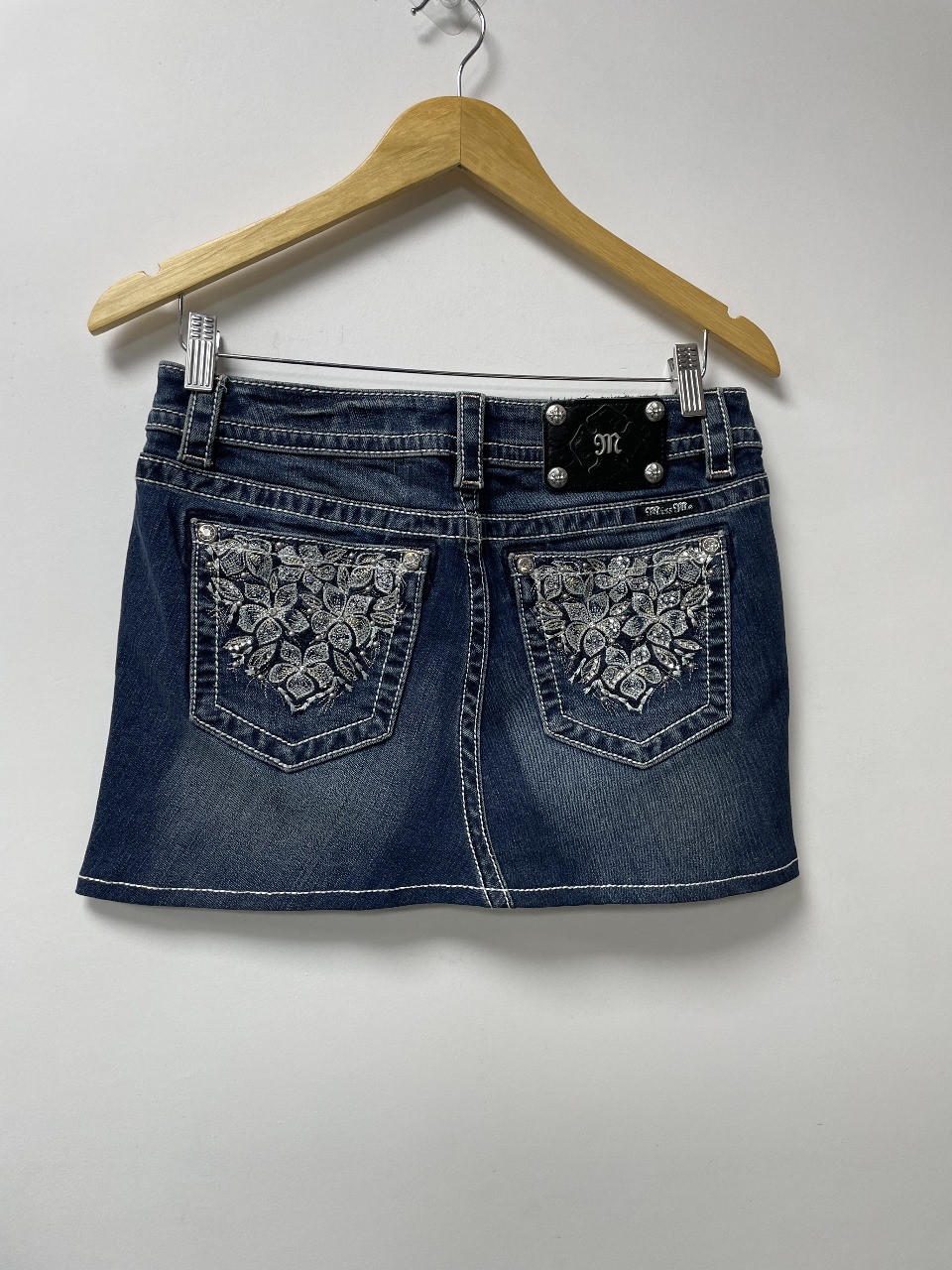 Mini falda reciclada Miss me/Rock Revival/True Religon
