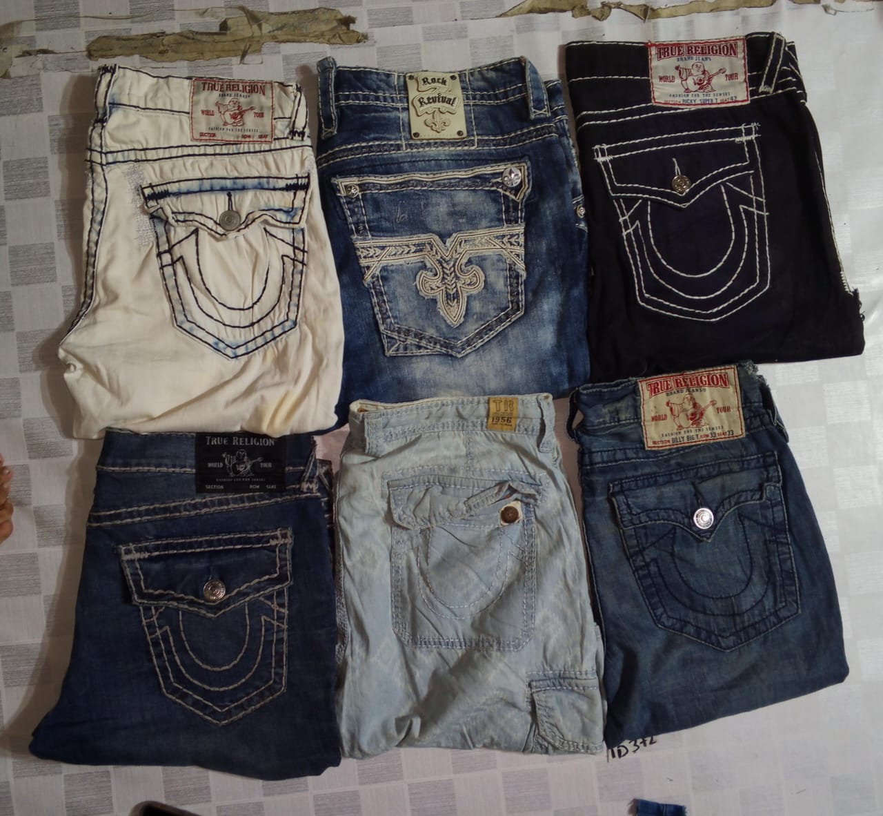 TRUE RELIGION ROCK REVIVAL MÄNNER TRAGEN KURZHOSE