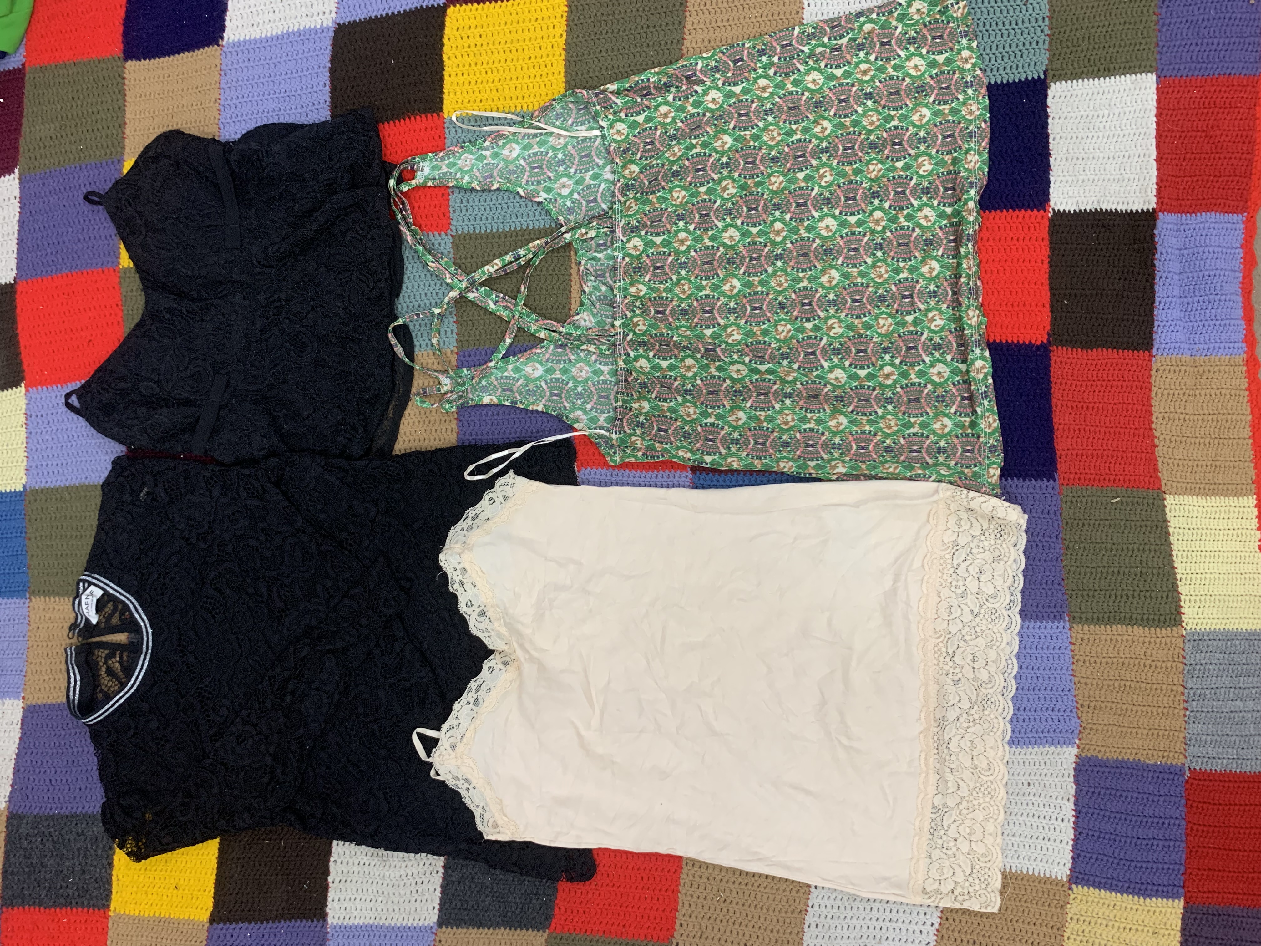 12 PCS Y2K Women’s Tops Vintage Lot | Mixed Styles | 2000s Aesthetic | Mesh, Retro, Grunge | Trendy & Rare