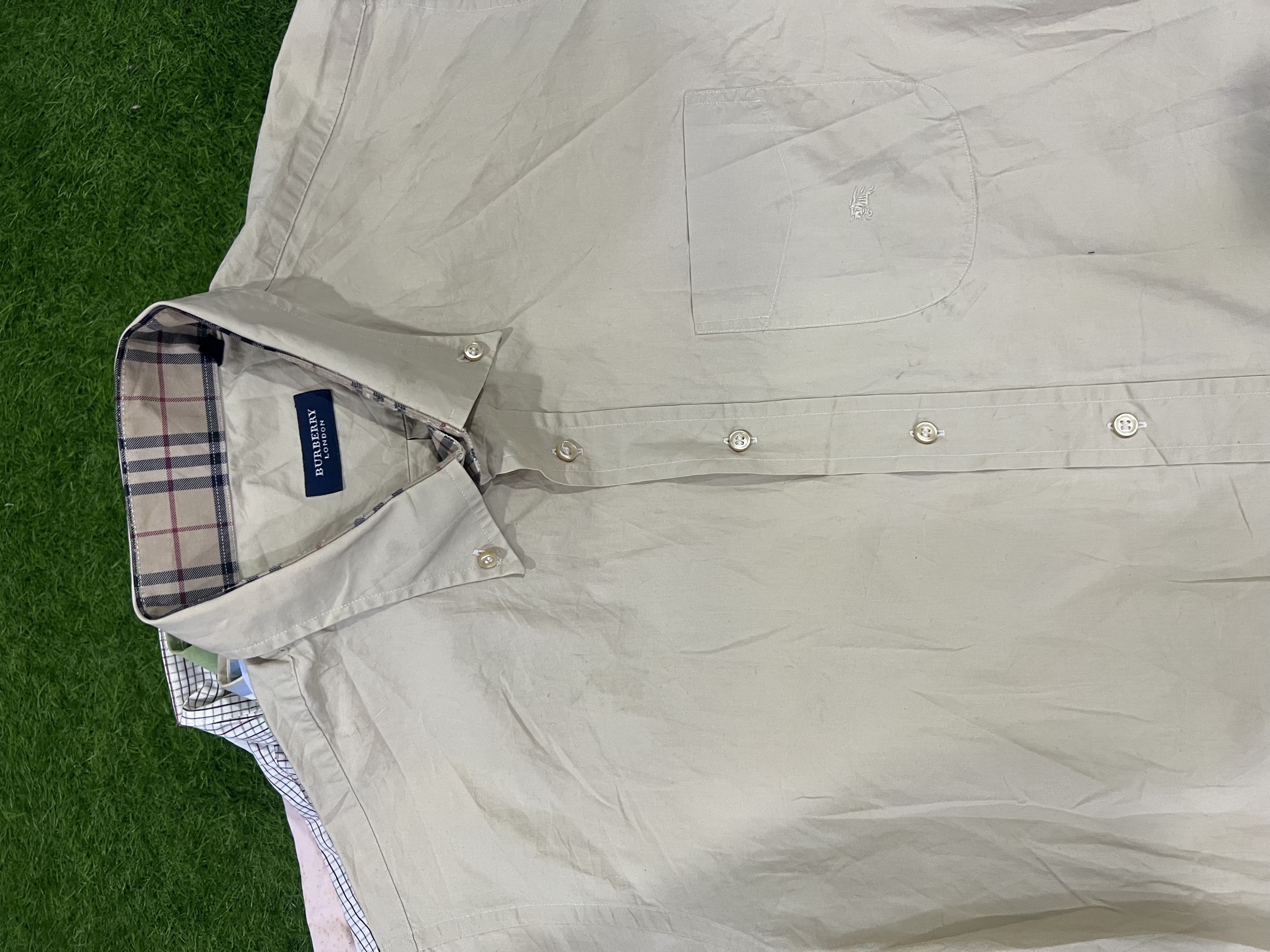 Chemise Burberry pour hommes - 30 pièces