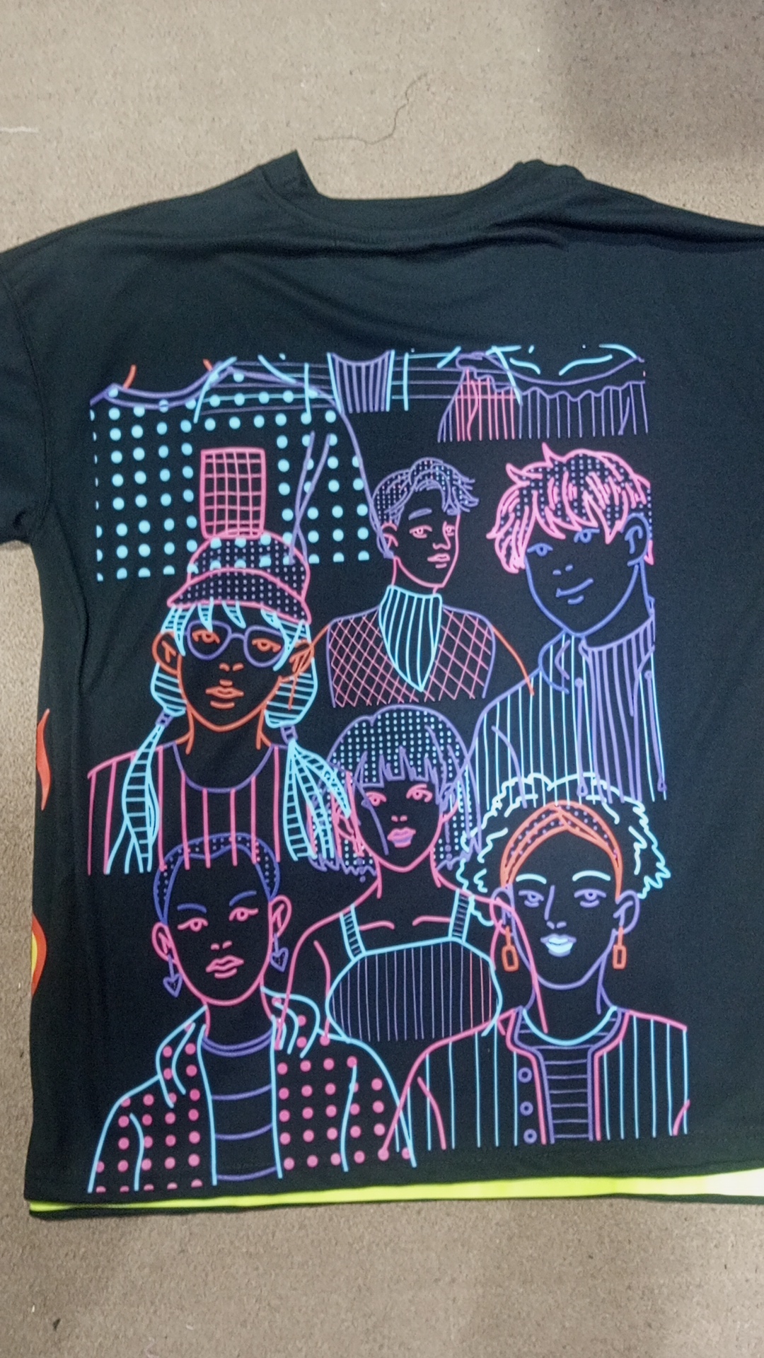Mixed design Graphic t-Shirts