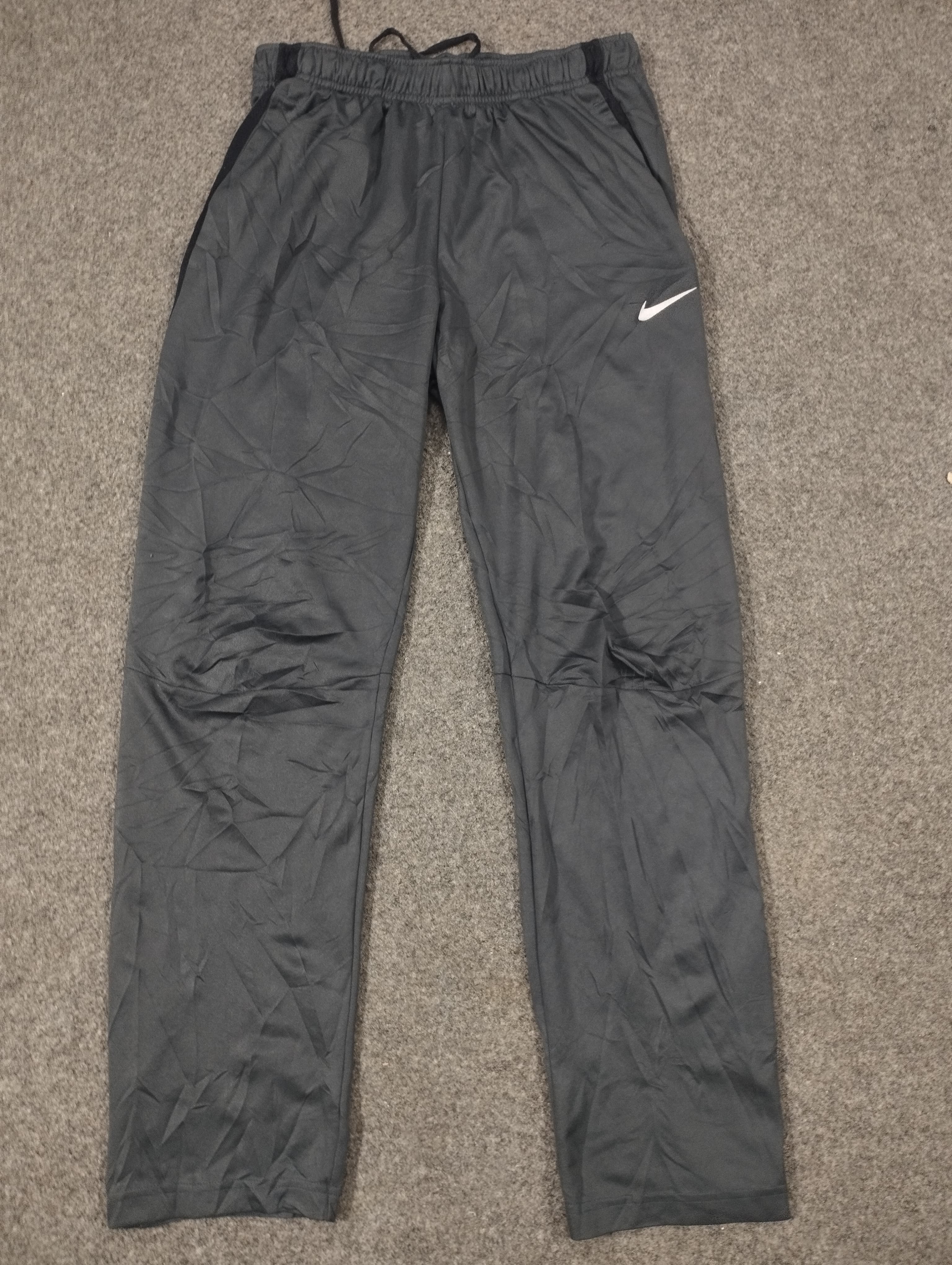 特別なビンテージNikeトラックパンツ