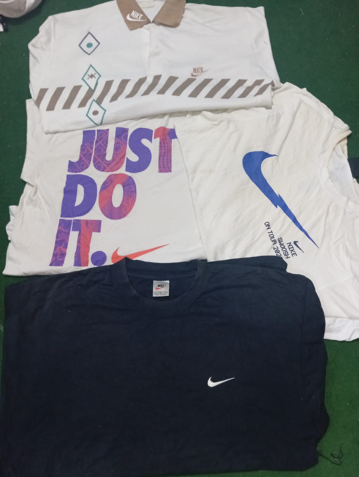 NIKE T SHIRT