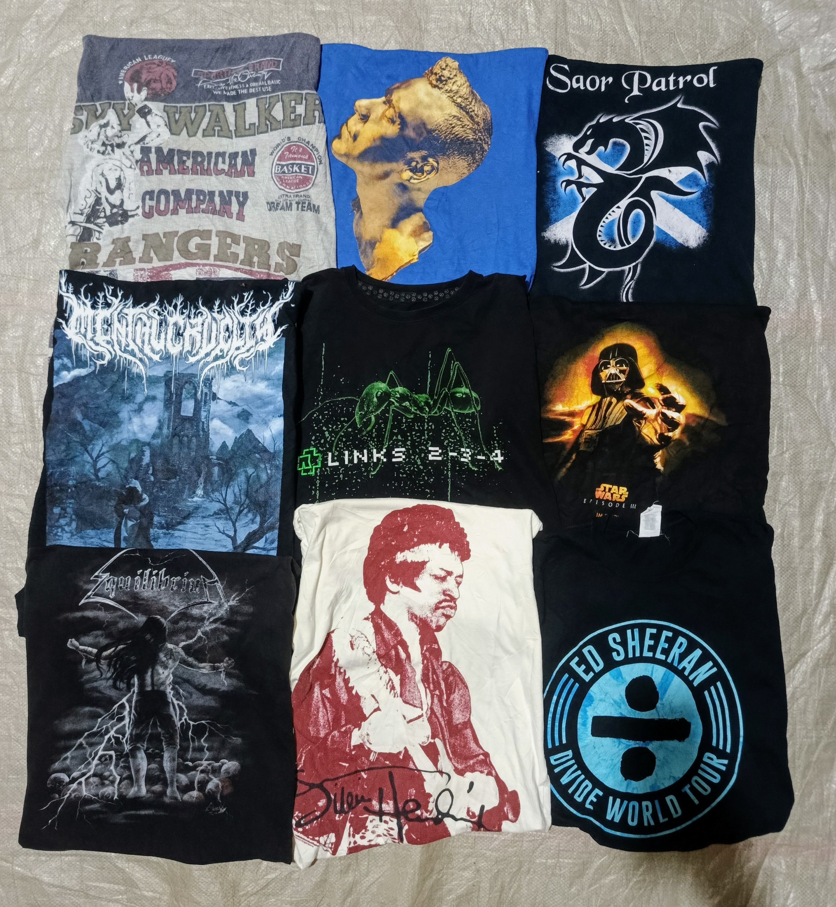 T-shirt con grafiche stampate musicali