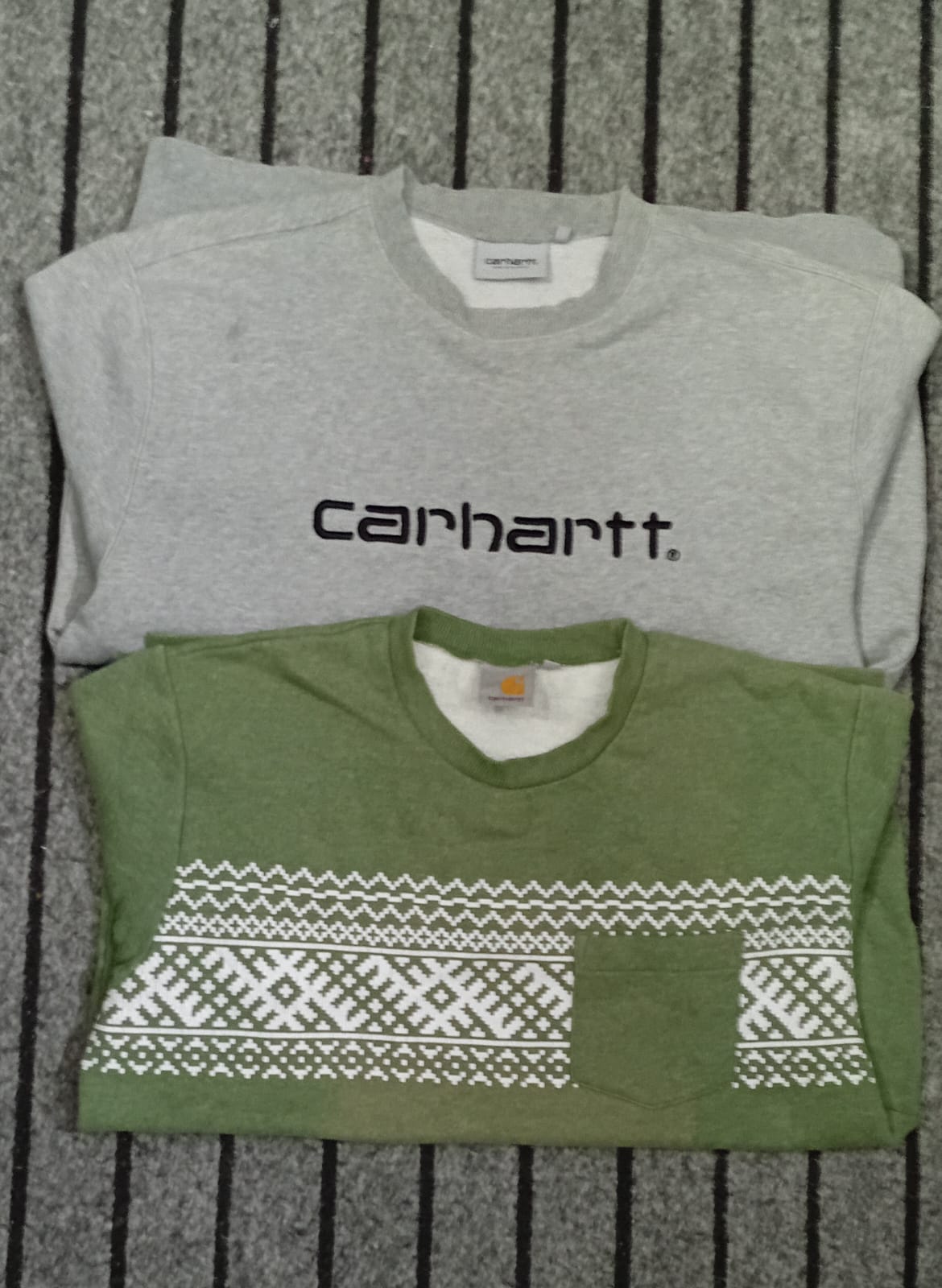 Sweatshirts Carhartt 20 pièces