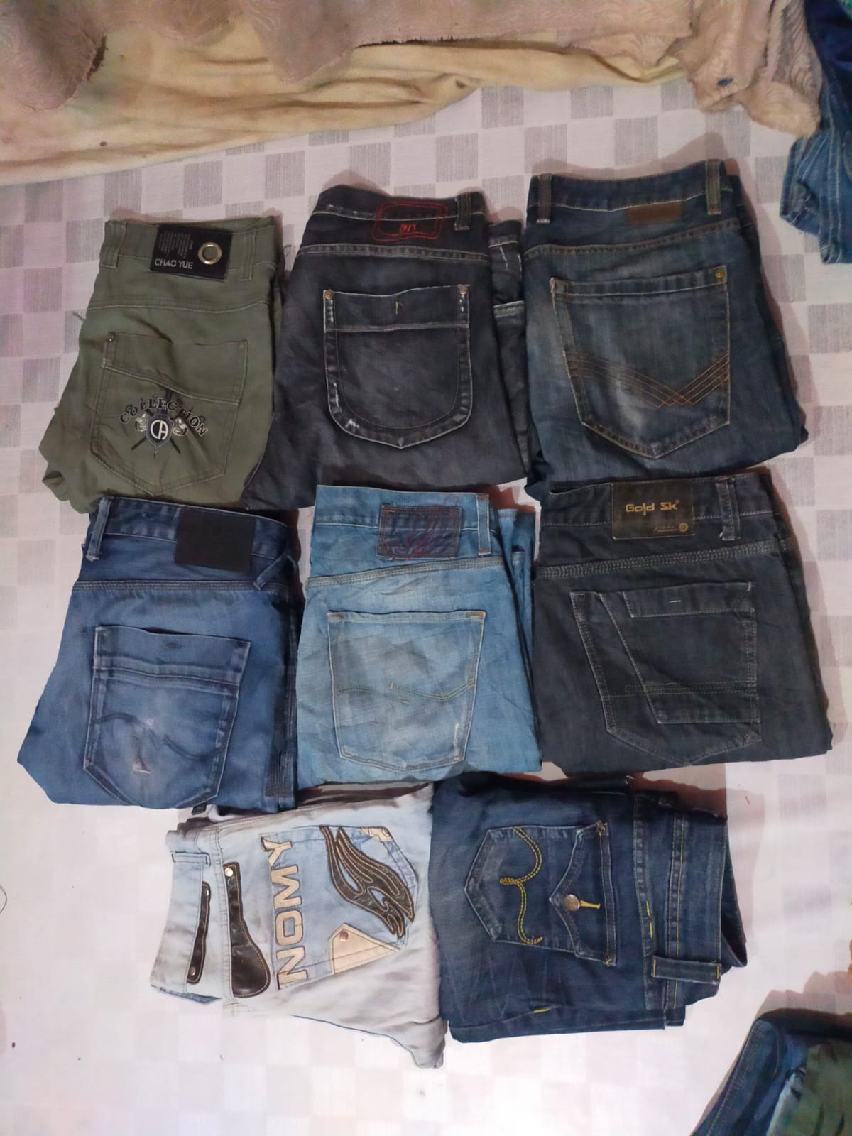 JEANS TOMMY HILFIGER ET AUTRES MARQUES MIXTES (ID 145)