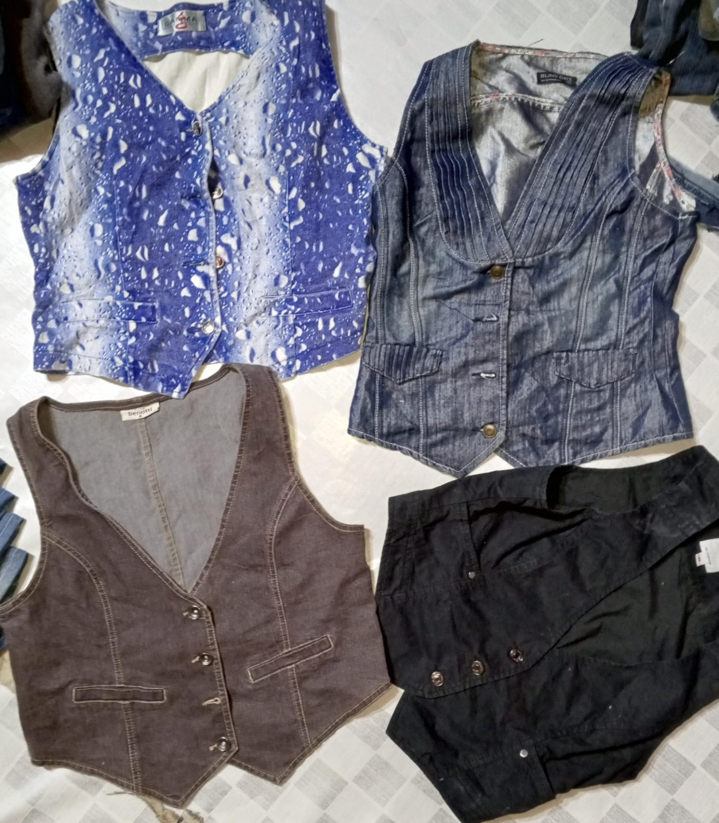 H& M, ANA, BLND DATE UND ANDERE MIX-MARKEN WESTE (MR 519)