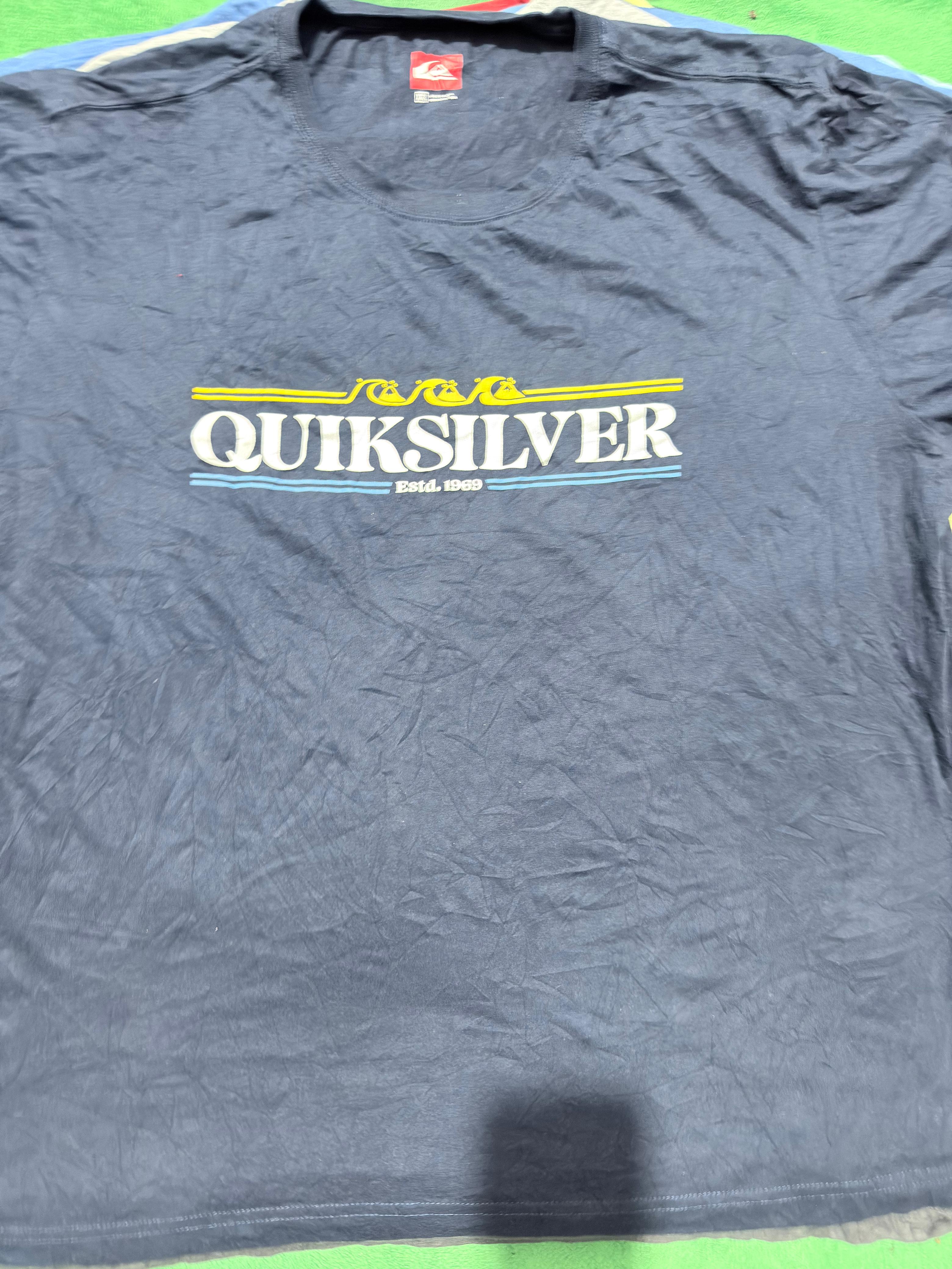 Quicksilver T shirts 34 pieces