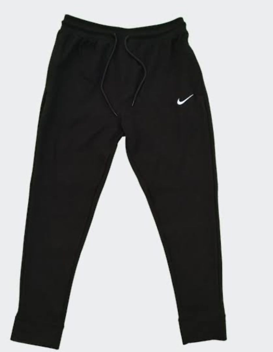 Nike/Adidas Jogginghosen - 70 Stück