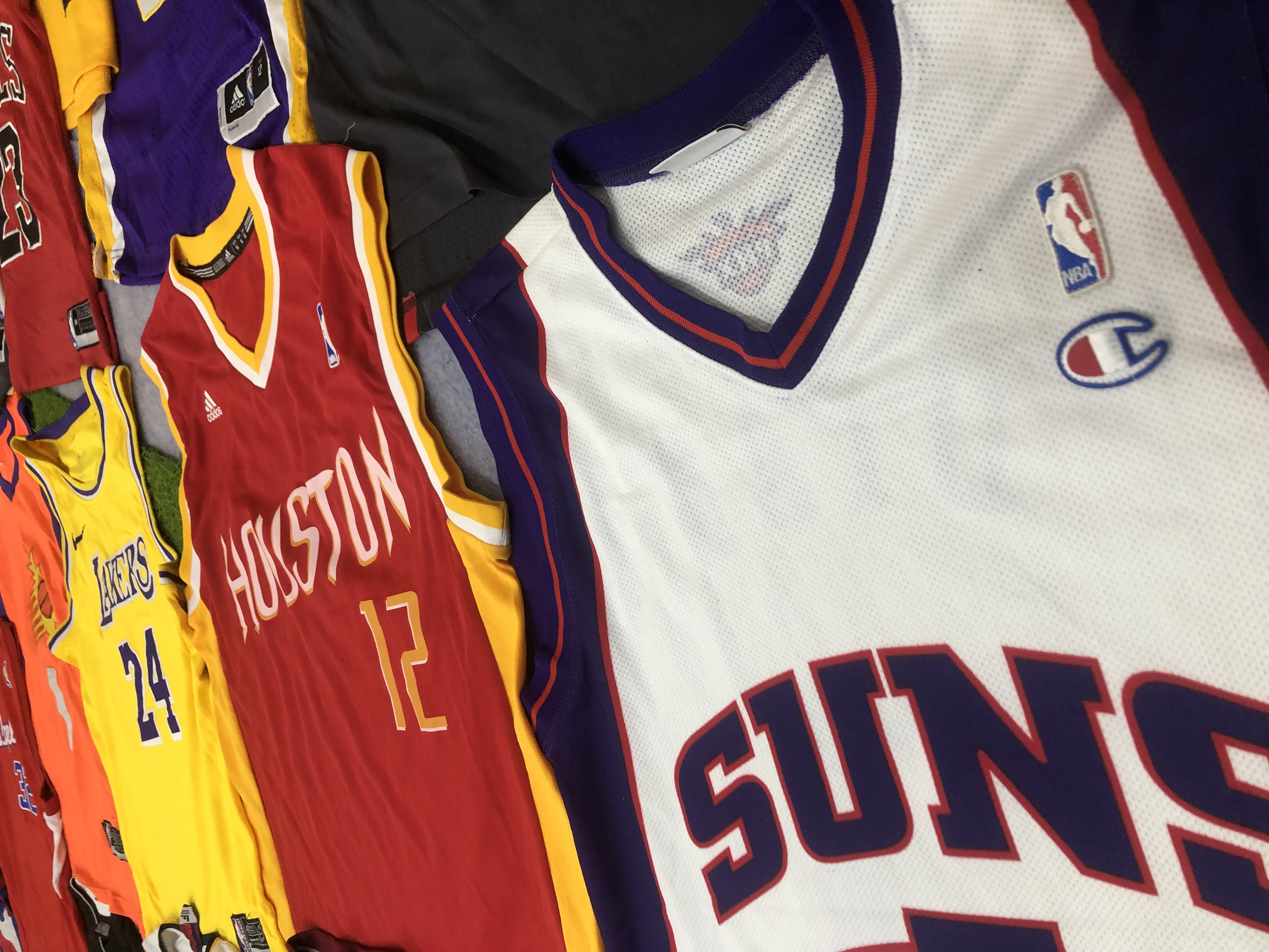NFL NHL NBA Sandos and jerseys 100 Pcs