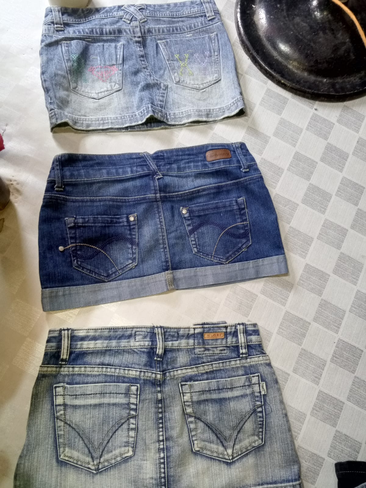 HAORO AND OTHER MIX BRANDS MINI SKIRTS (MR535)