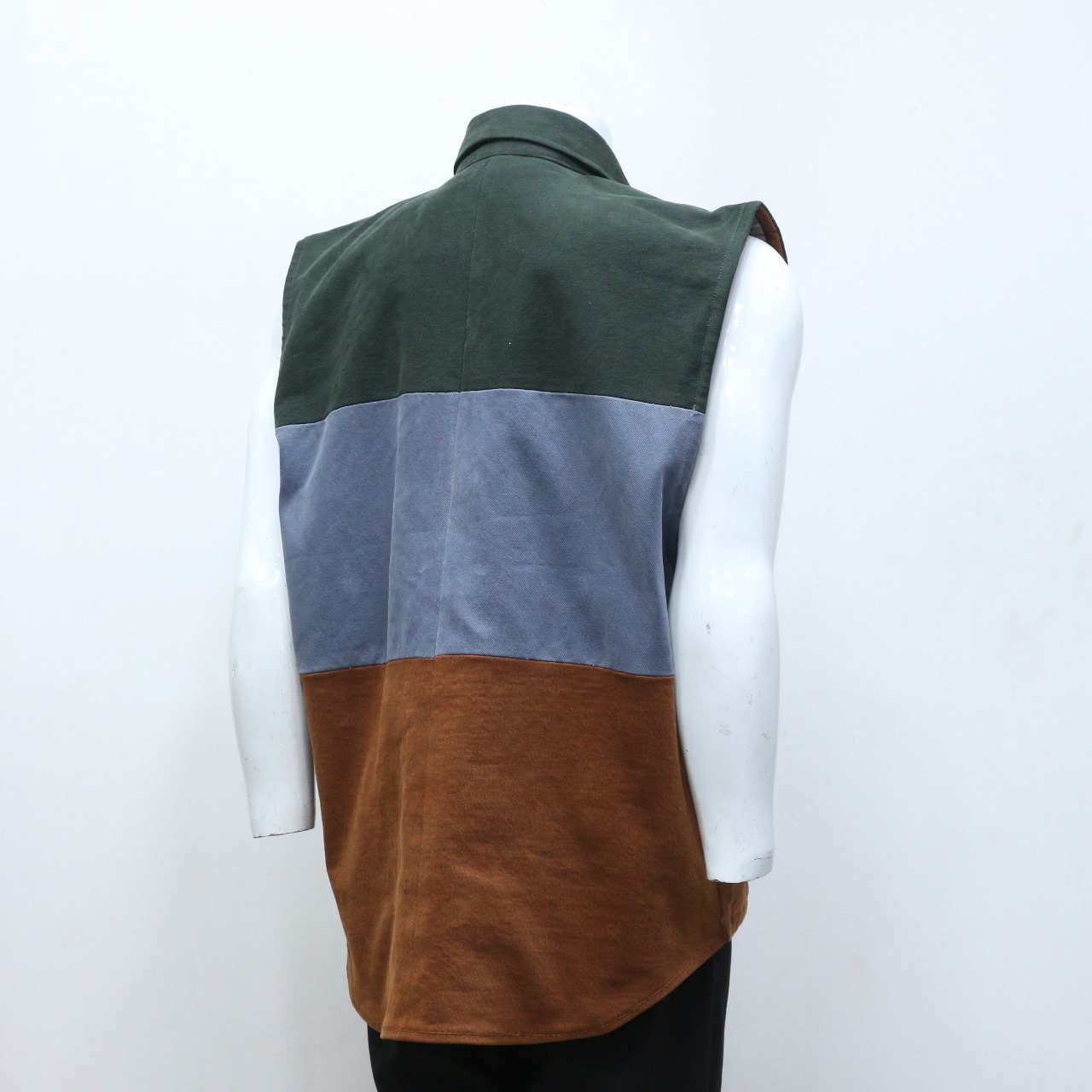 CV0002 Rielaborazione Gilet Carhartt - 20 Pz