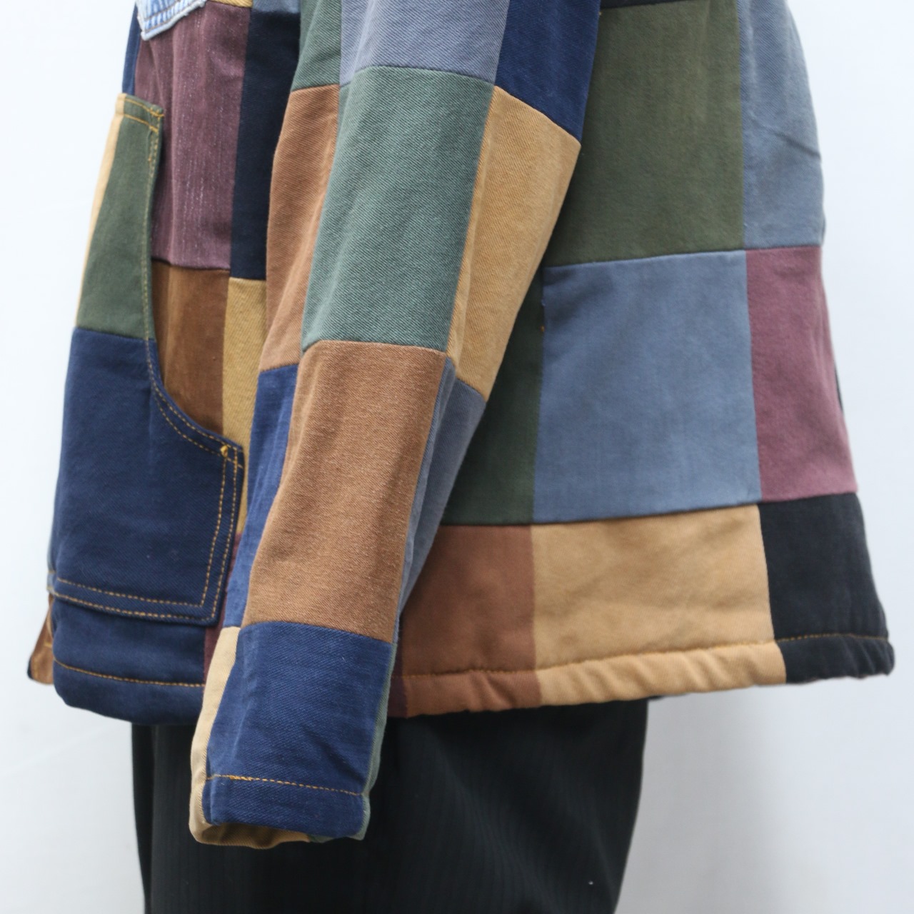 CV0010 Rework Jaquetas Box Carhartt - 20 Peças