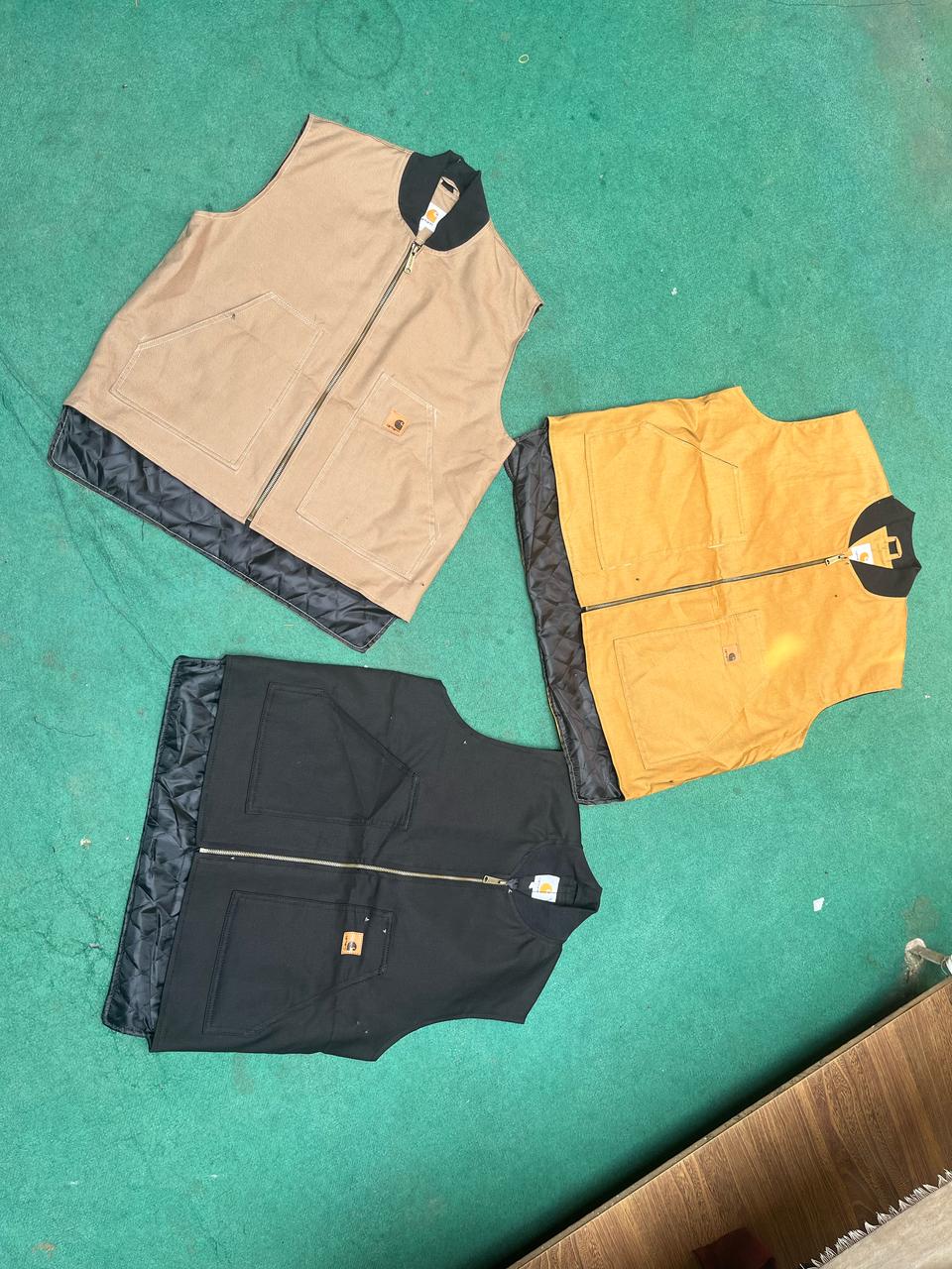 Gilet Carhartt de style Rework sélectionné sur mesure.