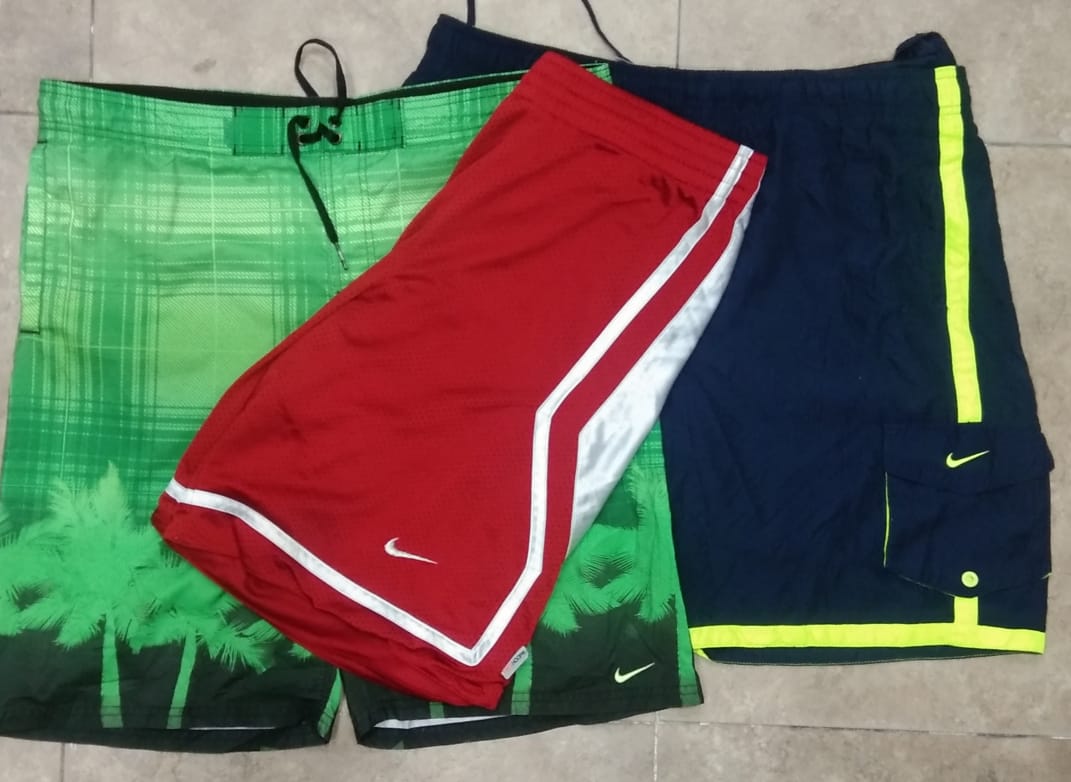 ZH0027 Nike Sport Shorts - 14 Stück