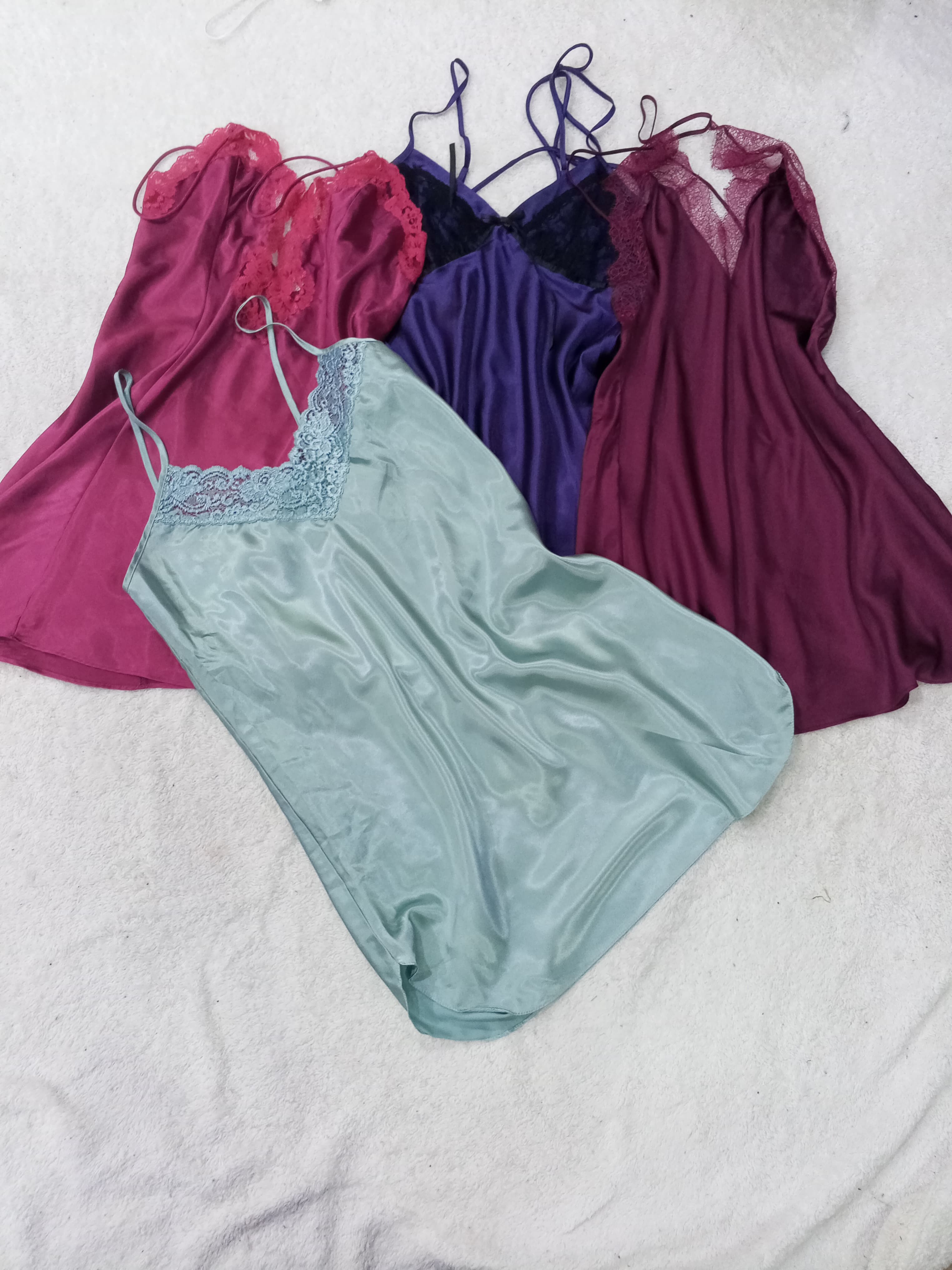 IQ0006 Y2k Cutesy Slip Tops - 12 Stück