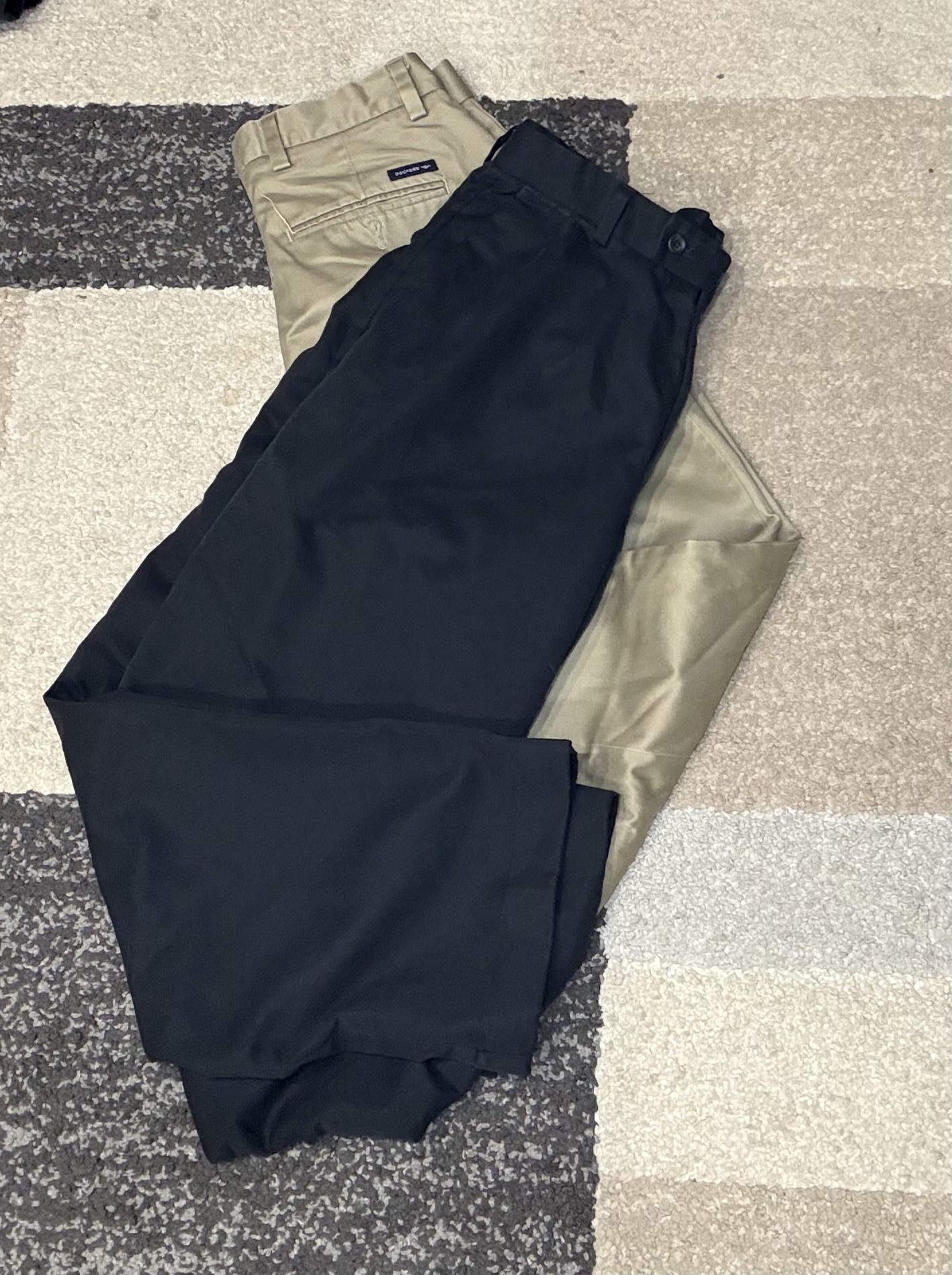 ダッカーズ コットンパンツとショーツ