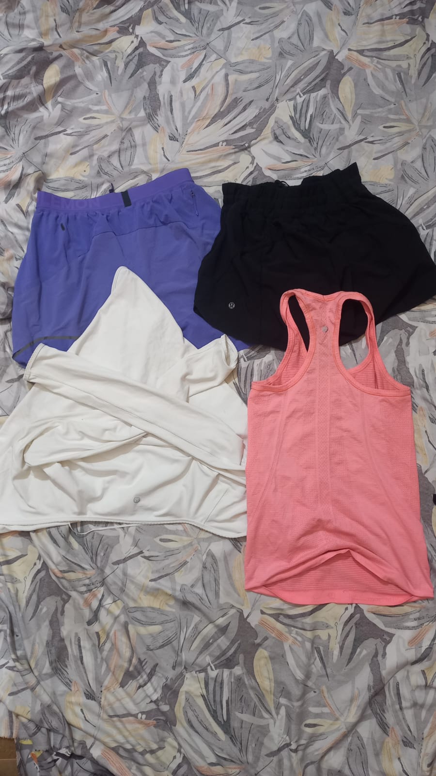 Lululemon mix bundle