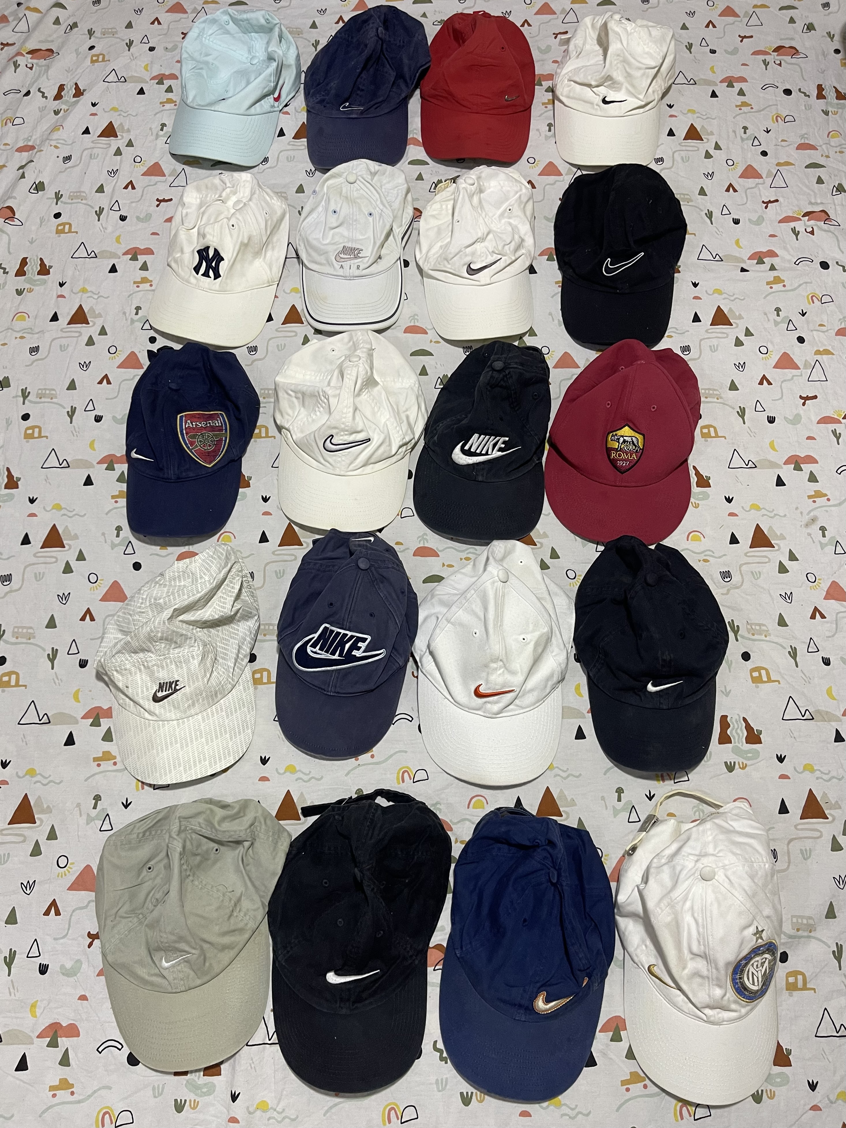 Nike Hats 20 Pieces