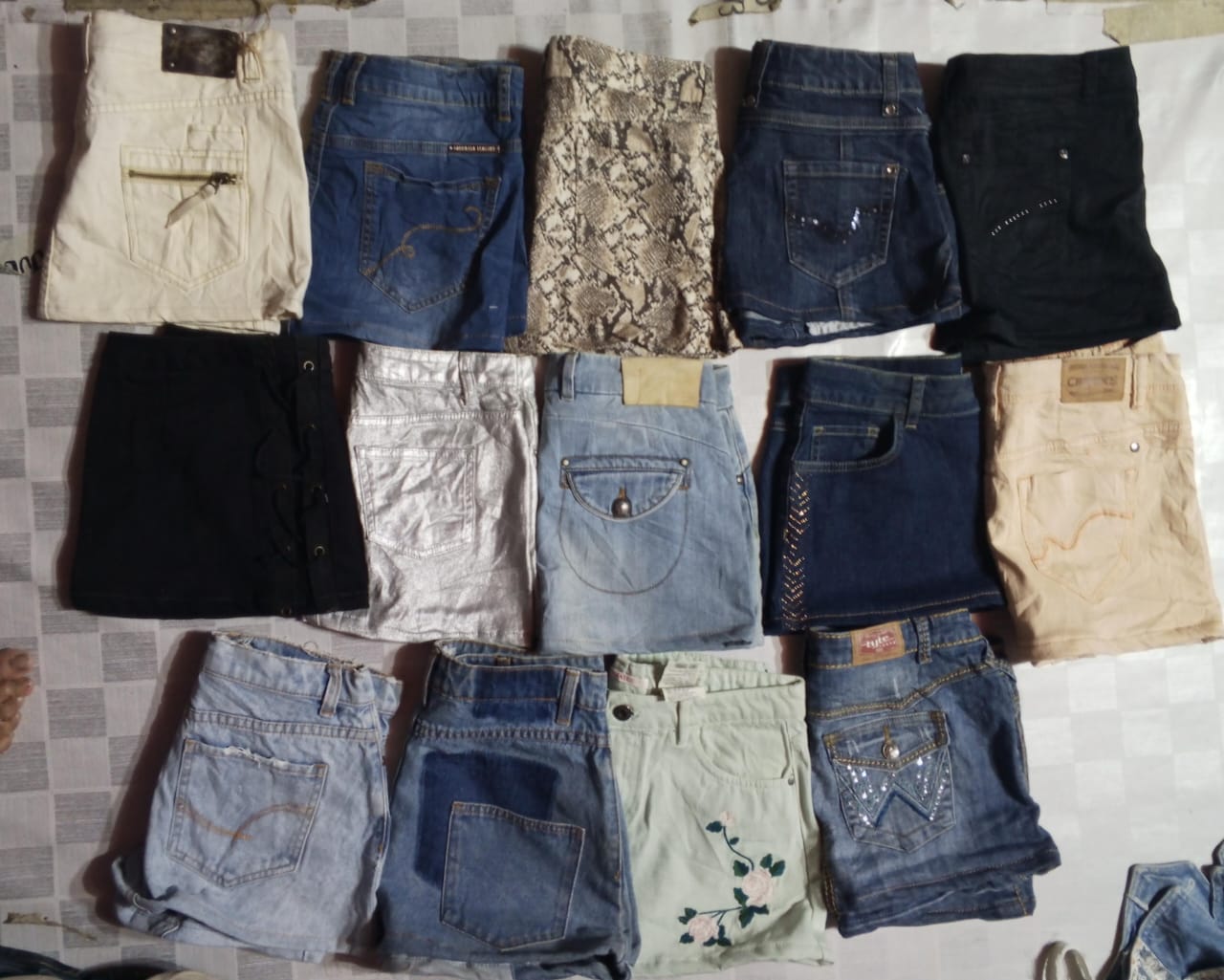 ID 1011 SPORTS GIRLJENNYFER FOREVER AND OTHER MIX BRANDS MINI SKIRTS  (MD 1011)