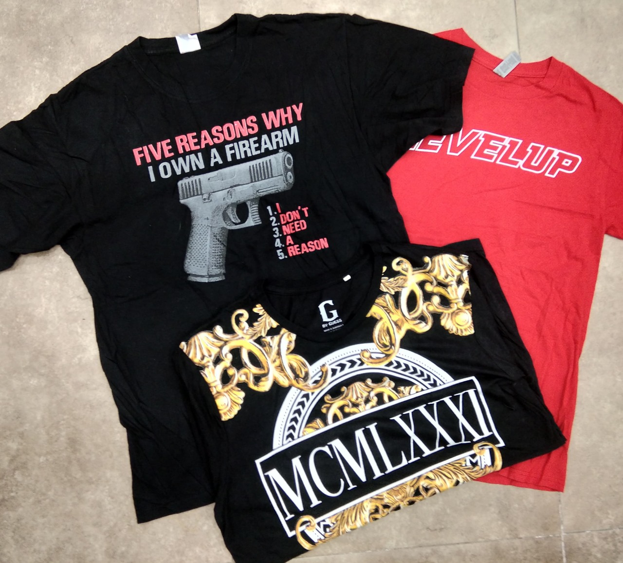 ZH0056 T-shirts imprimés non marqués - 19 pièces