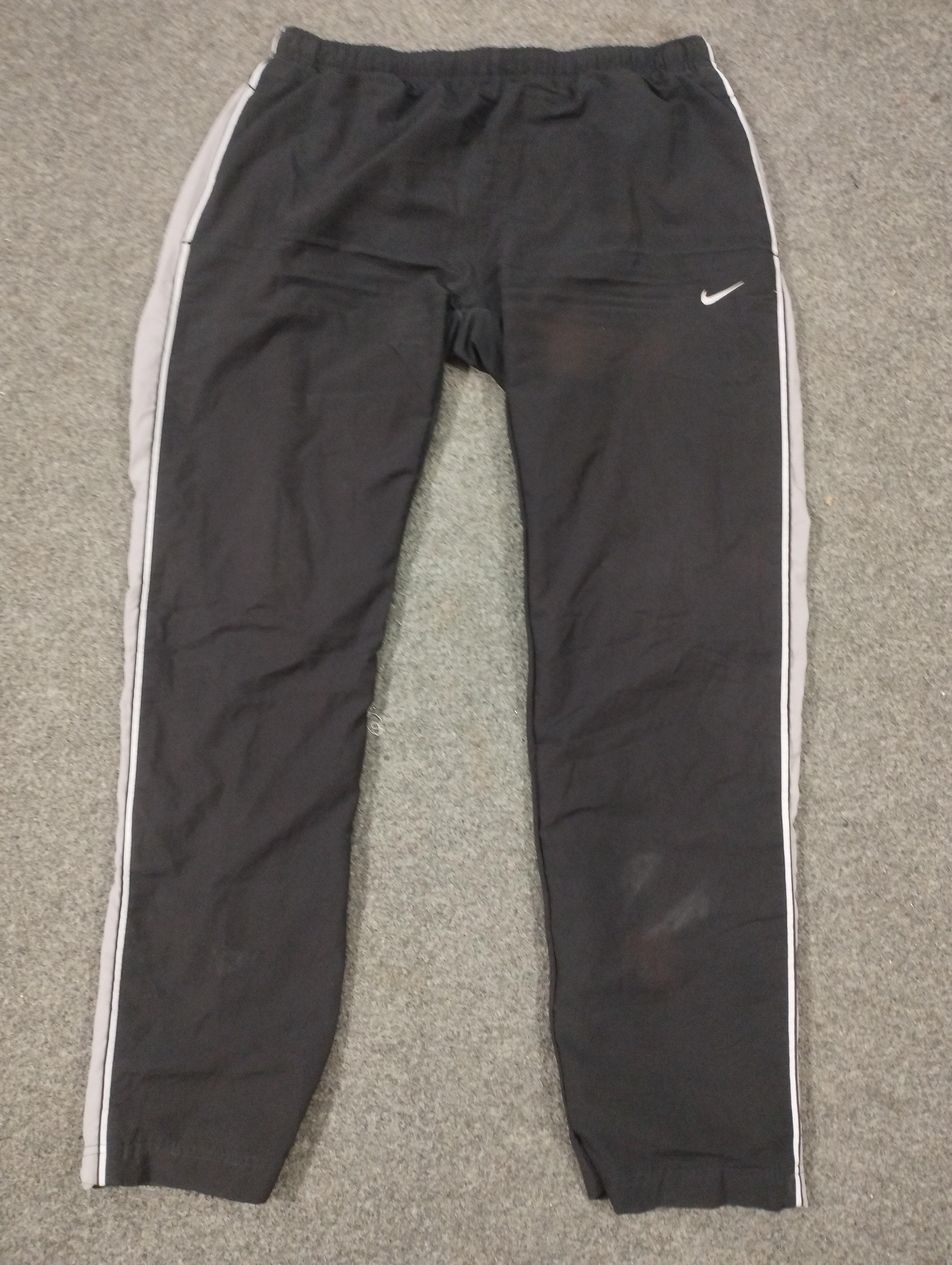 プレミアムヴィンテージNikeトラックパンツ