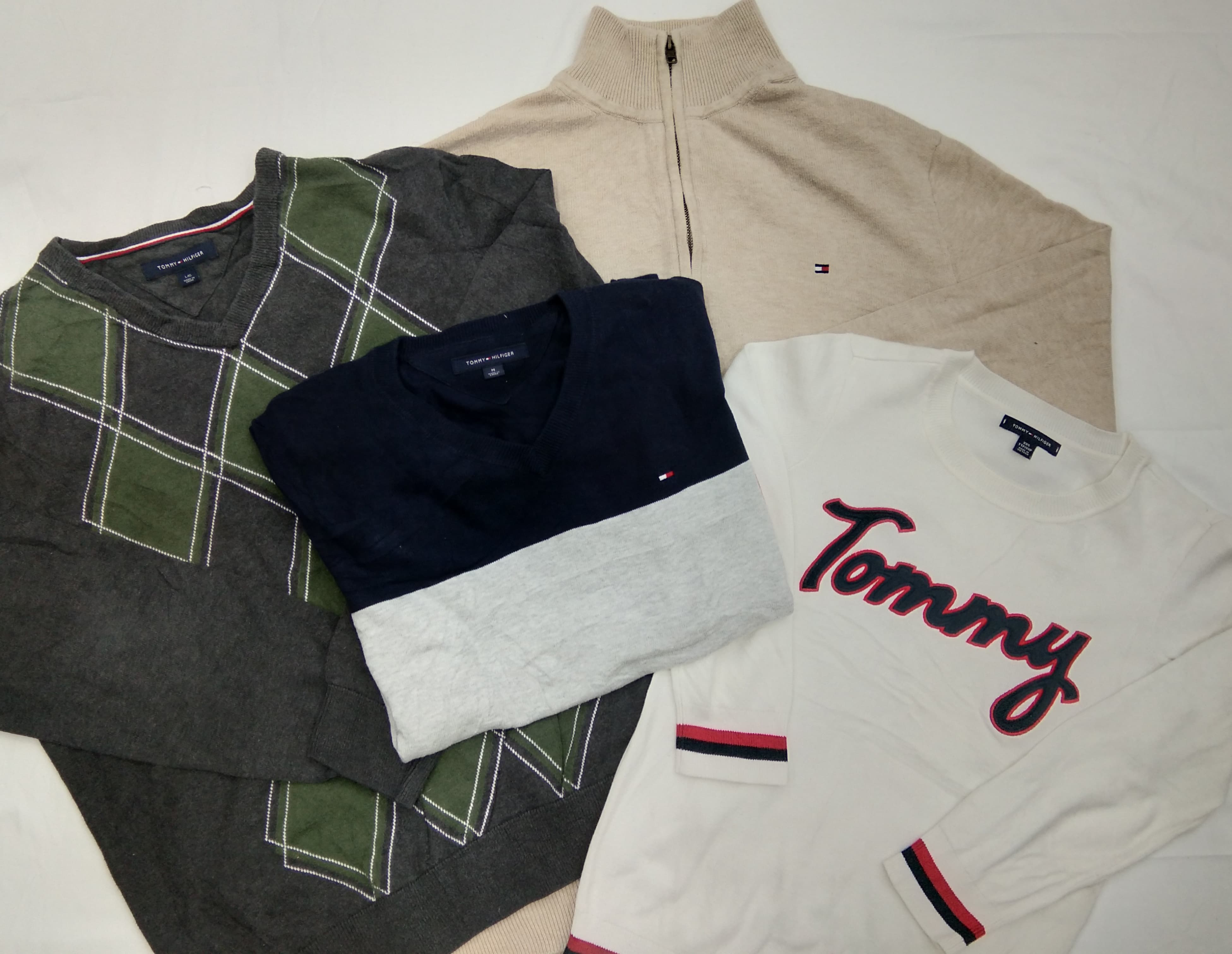 ZH0084 Tommy Men Sweaters - 12 Pcs