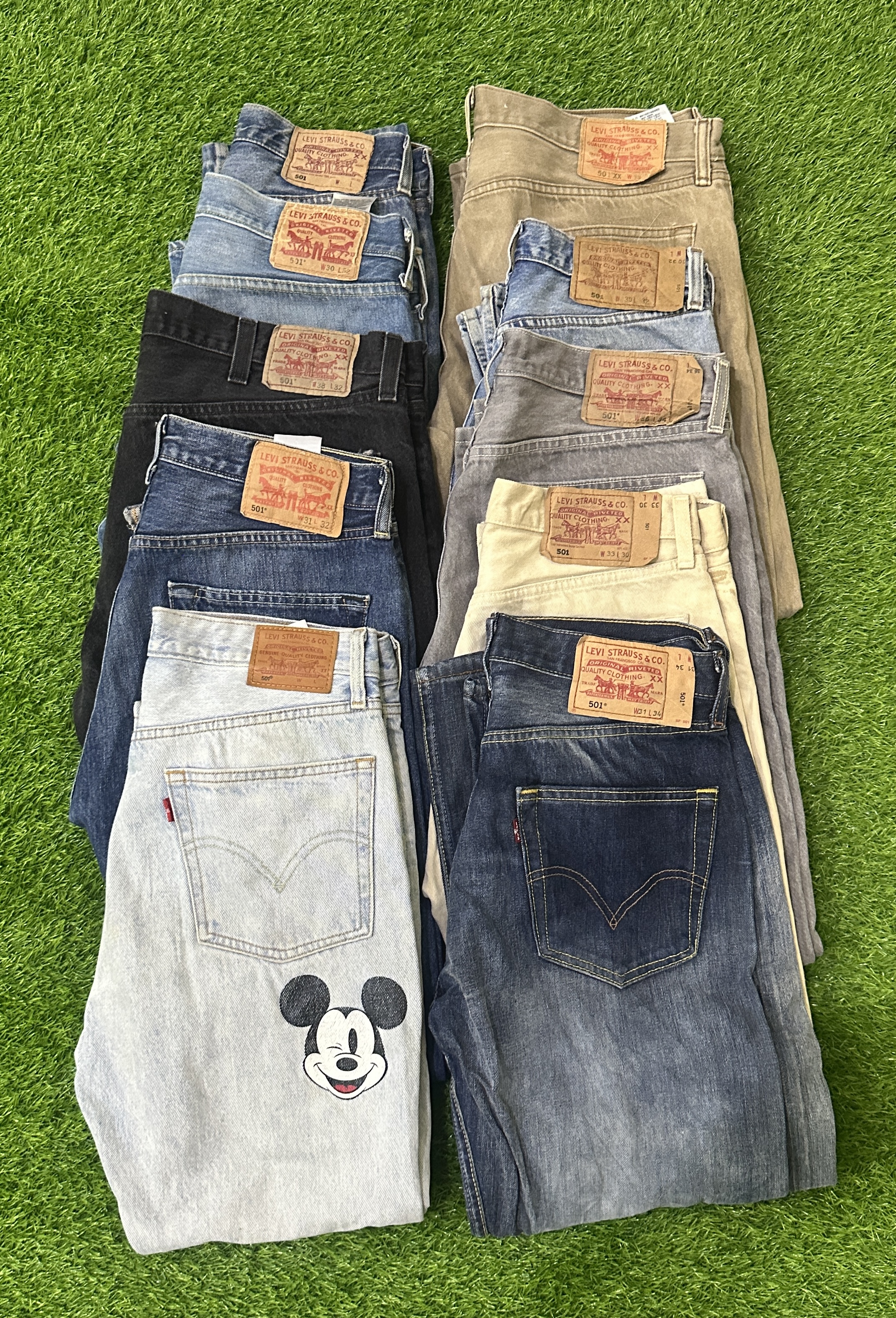 501 Levi's jeans 18 pièces