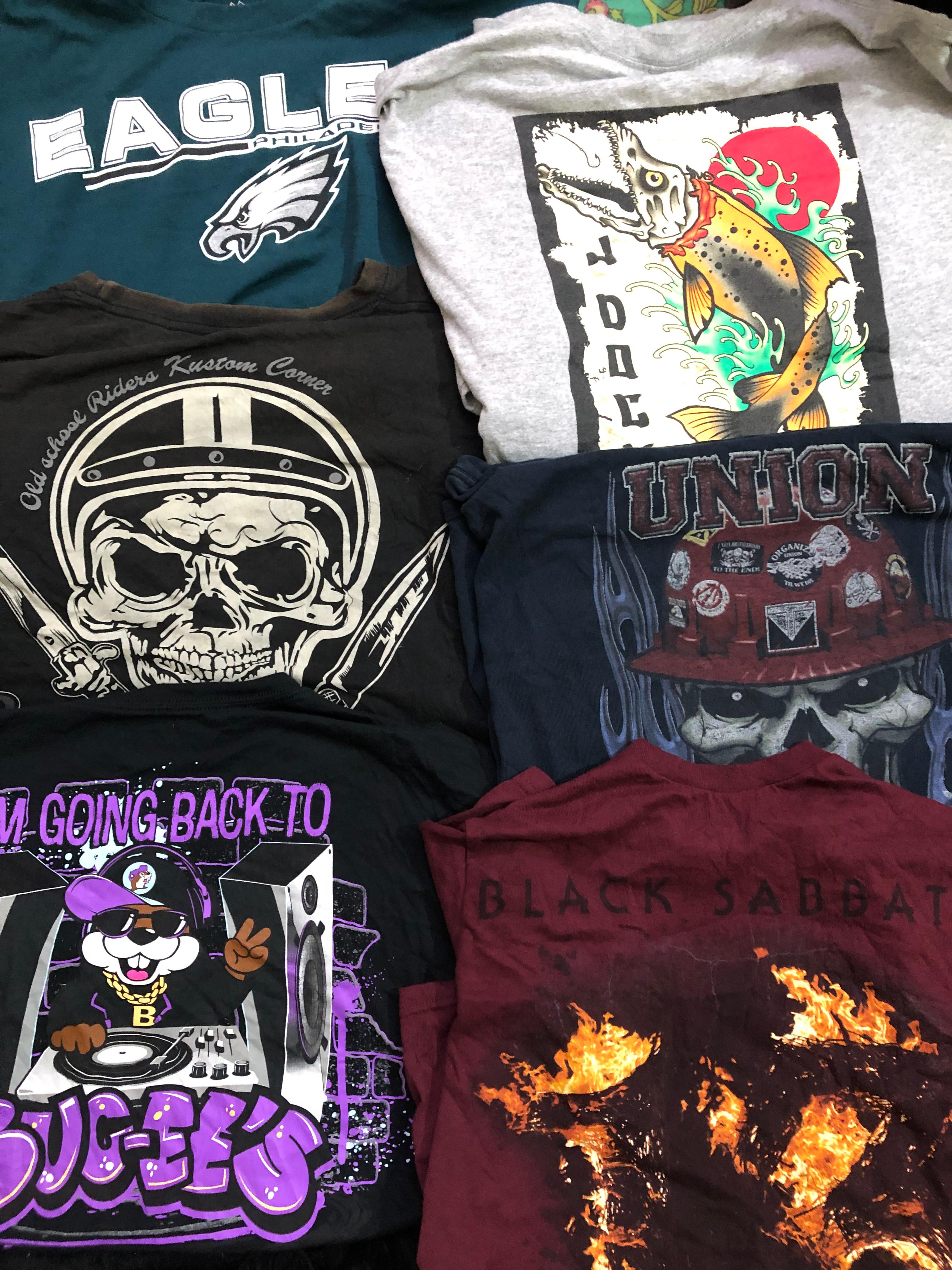 Bedruckte und Grafik-T-Shirts