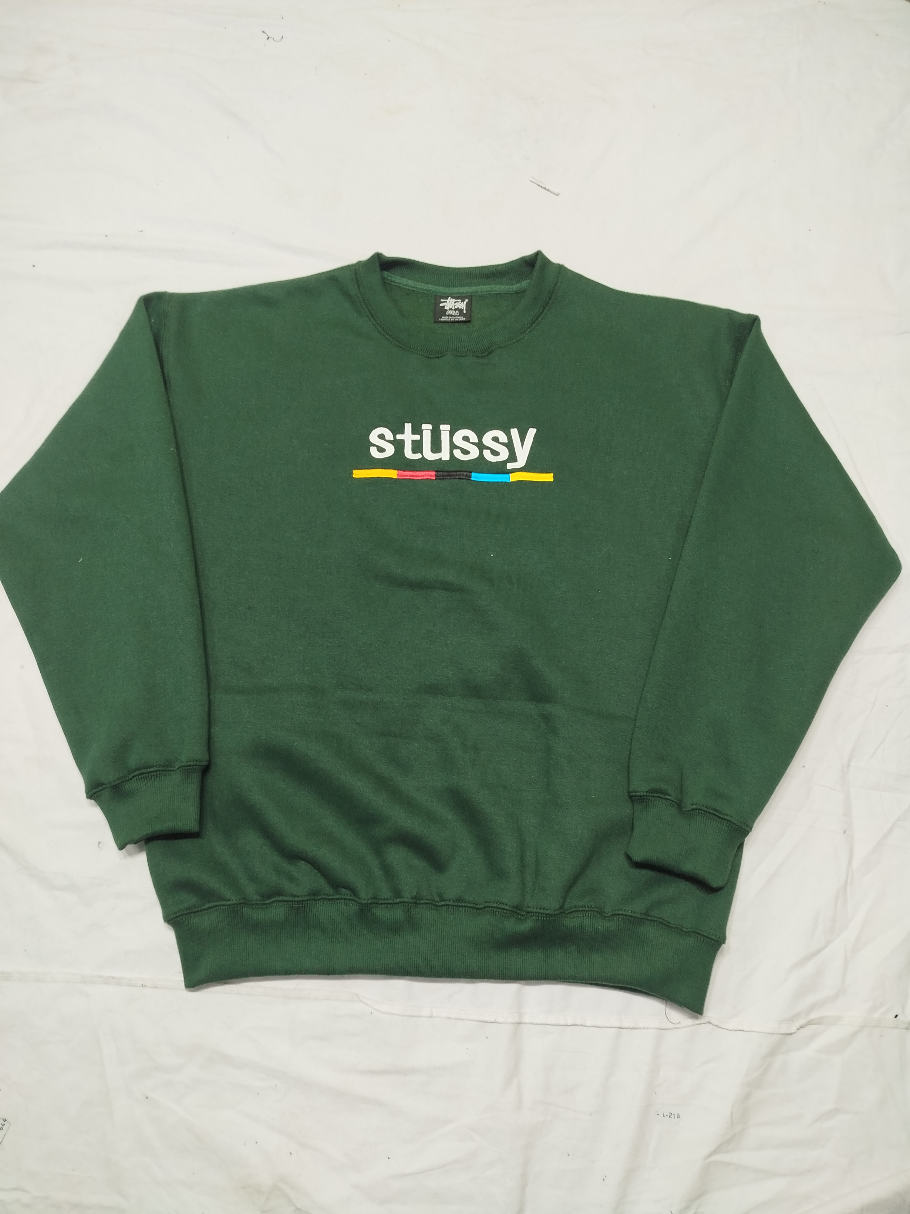 Sudadera estilo Rework de Stüssy.
