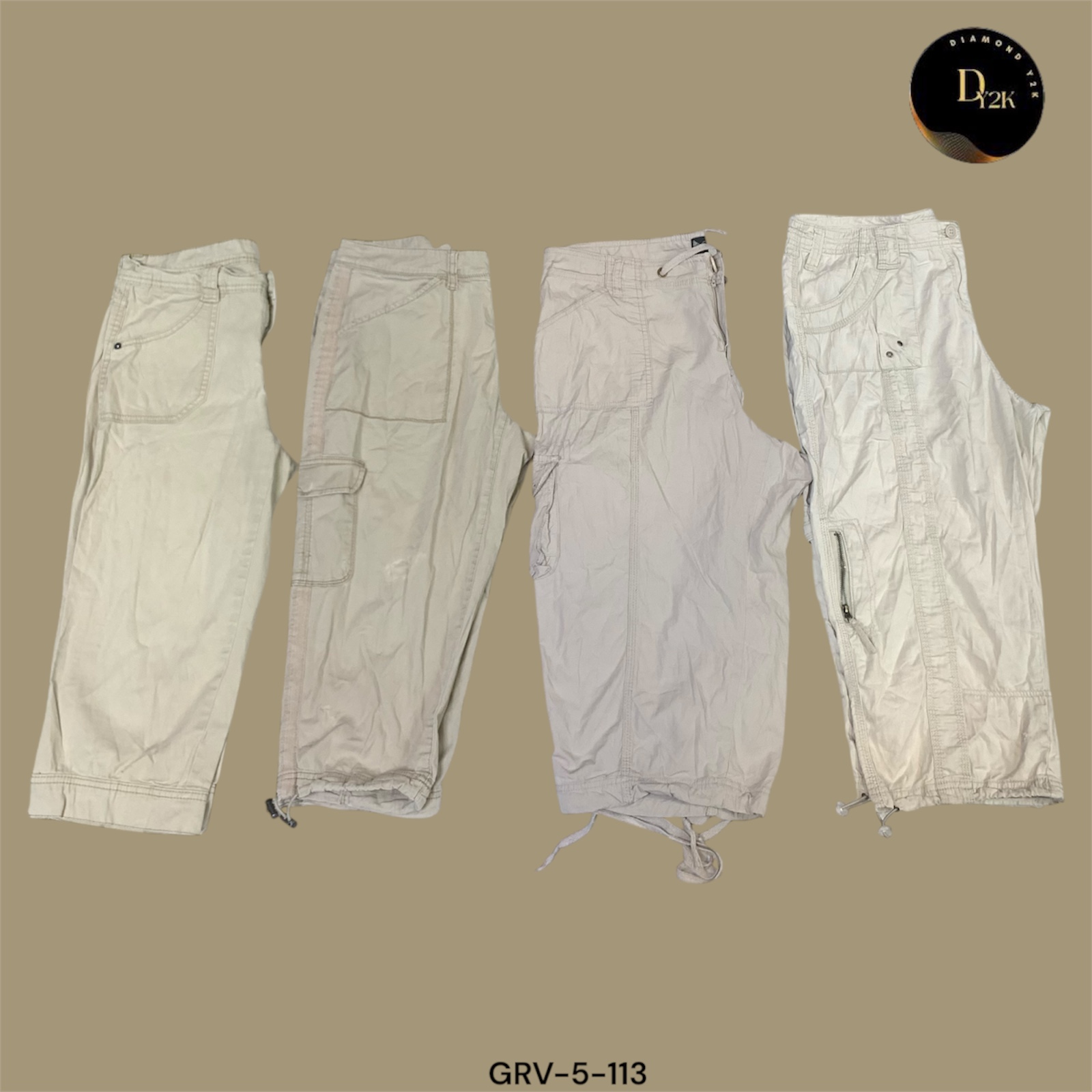 Vintage Y2K Style Cargo Capris – Utility Pockets, 2000s Aesthetic (GRV-5-113)