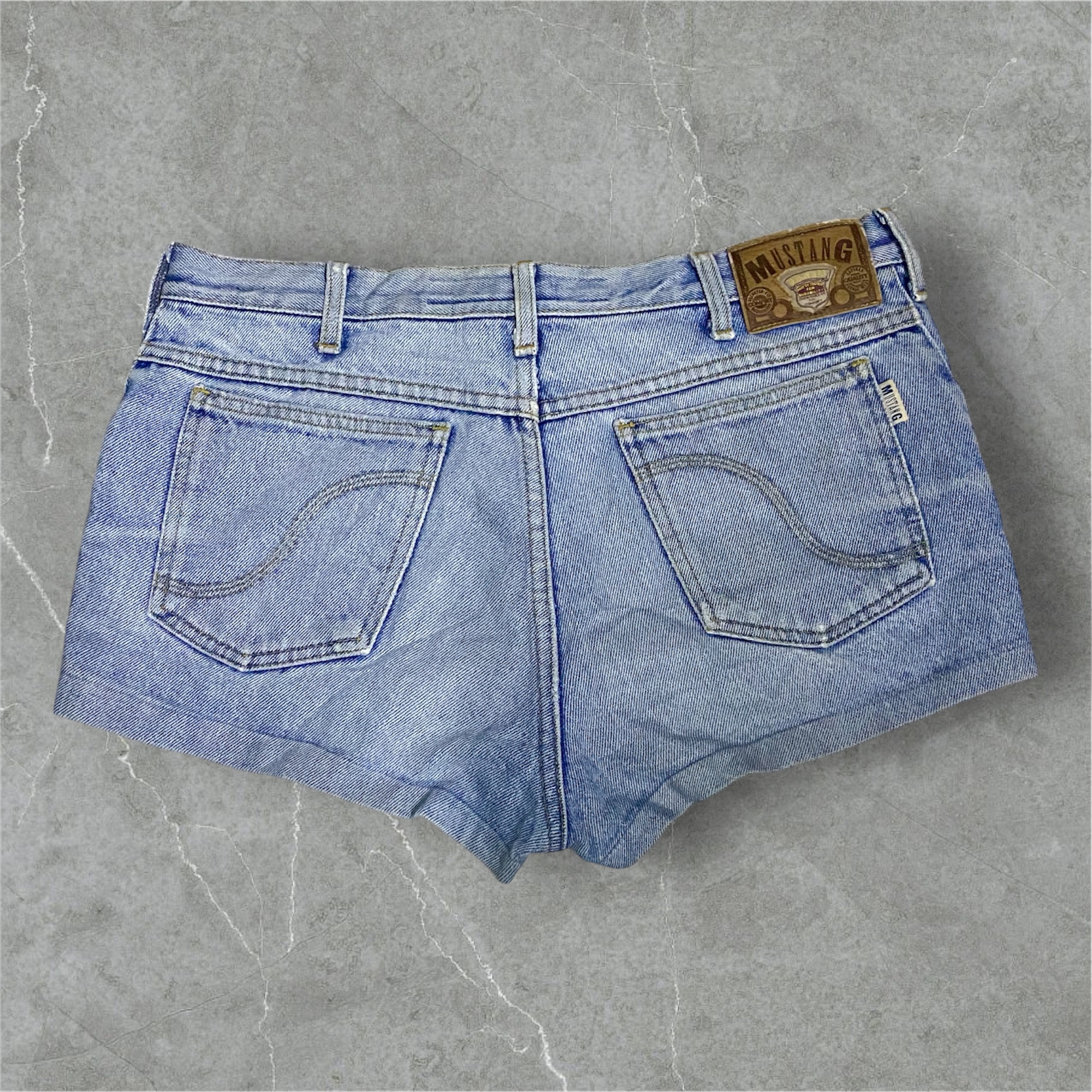 (SM 0013) Shorts en jean pour femmes