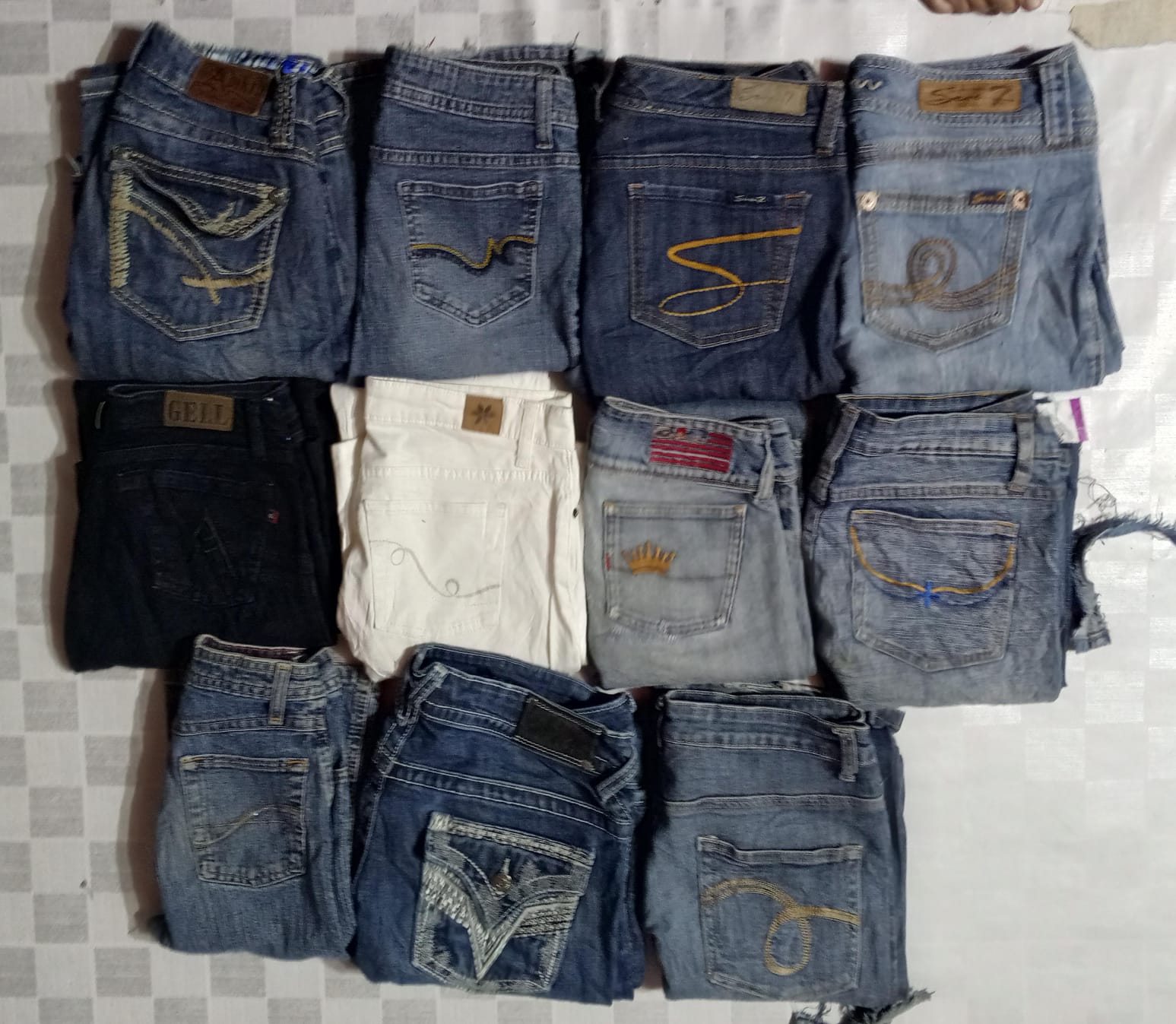 VIGOSS NO BOUNDARIES AND OTHER MIX BRANDS JEANS (ID 1079)