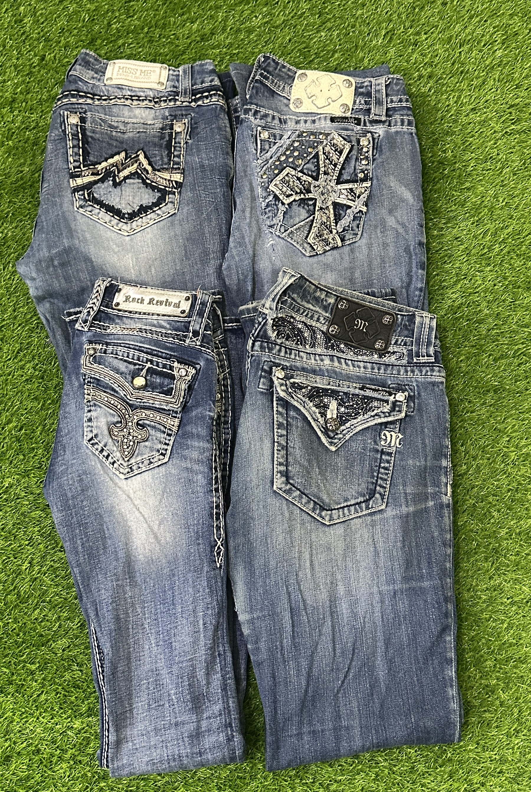 Miss me and rock revival flared jeans 10 pieces
