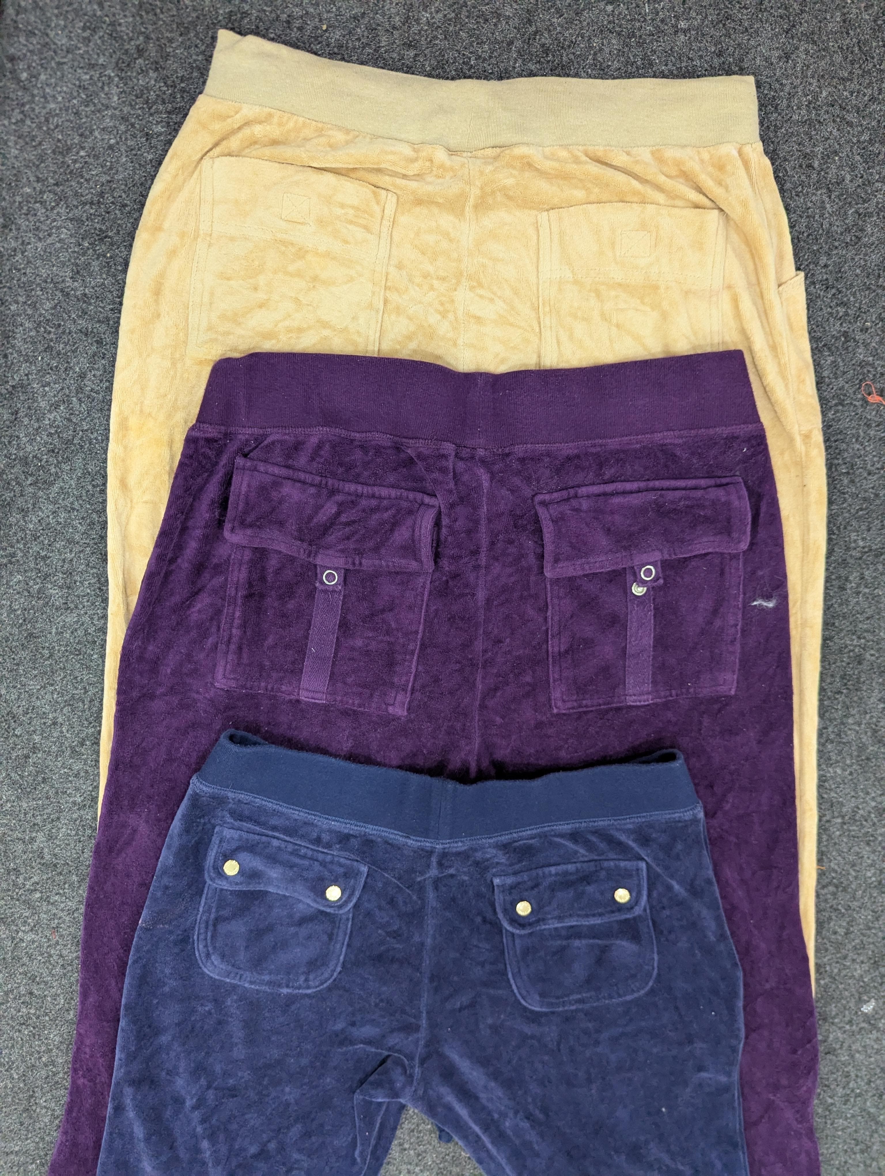 SD0121 - Calças Femininas Juicy Couture - 78 Peças