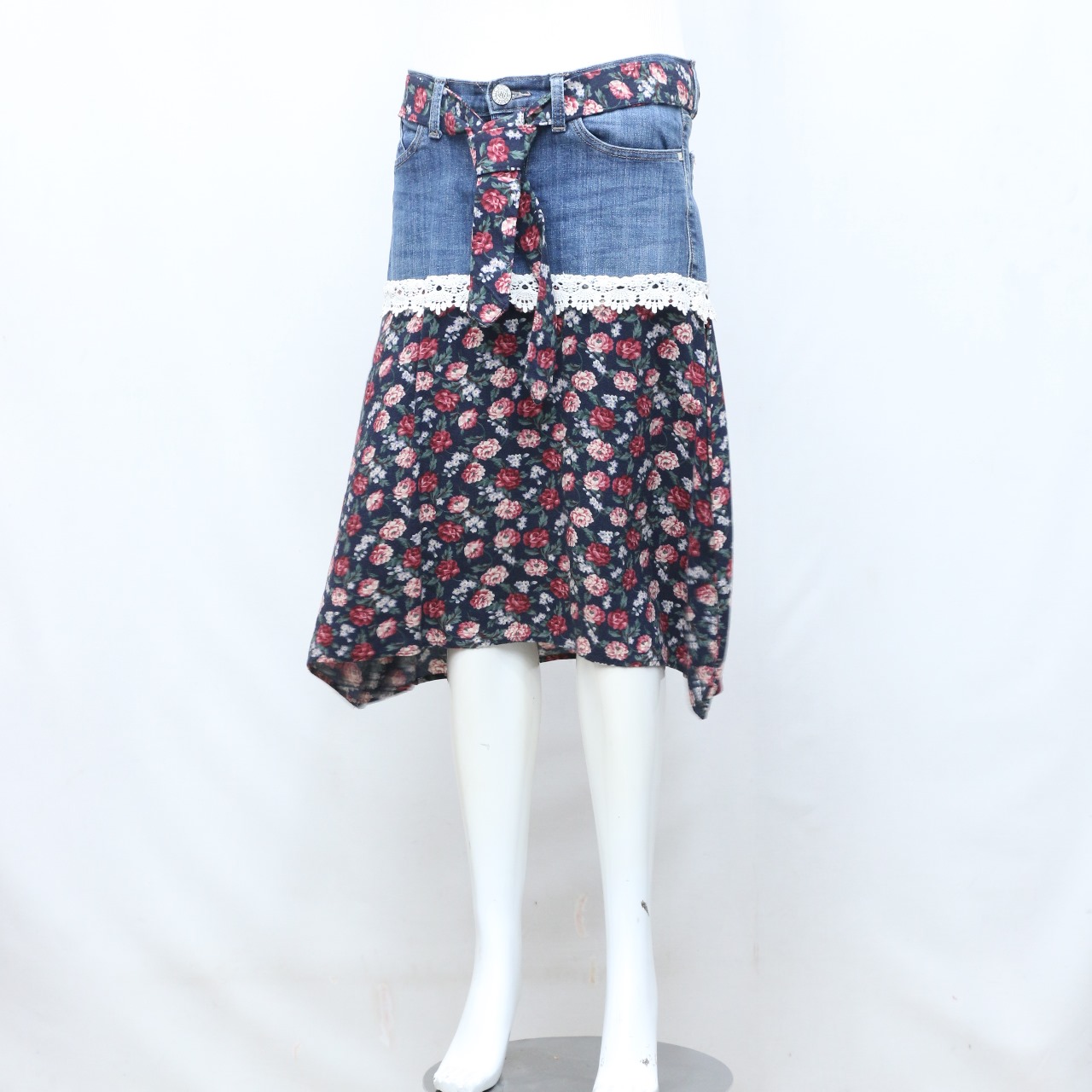 CV0124 Rework Denim Skirts With Polly Bottom - 20 Pcs