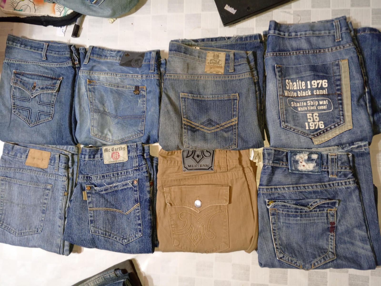 MARLBORO  AND OTHER BRAND JEANS (MR573)