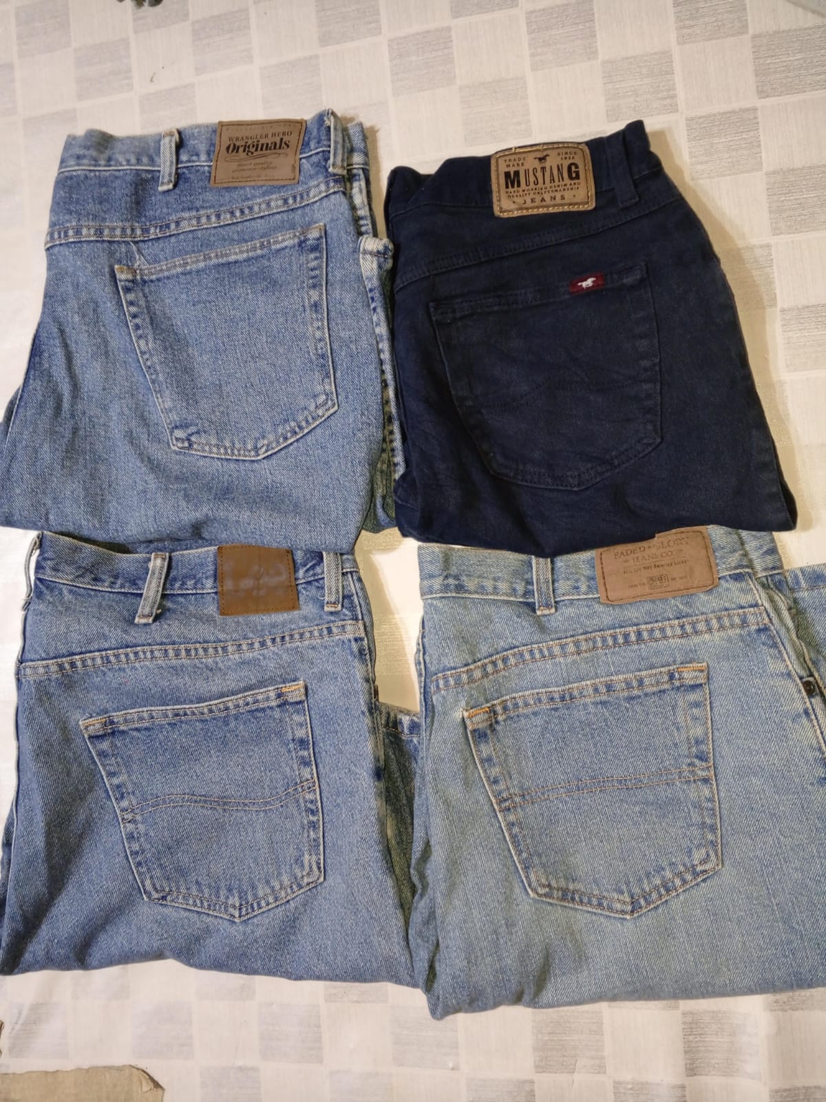 RELAXED AND OTHER BRAND SHORTS (MR578)