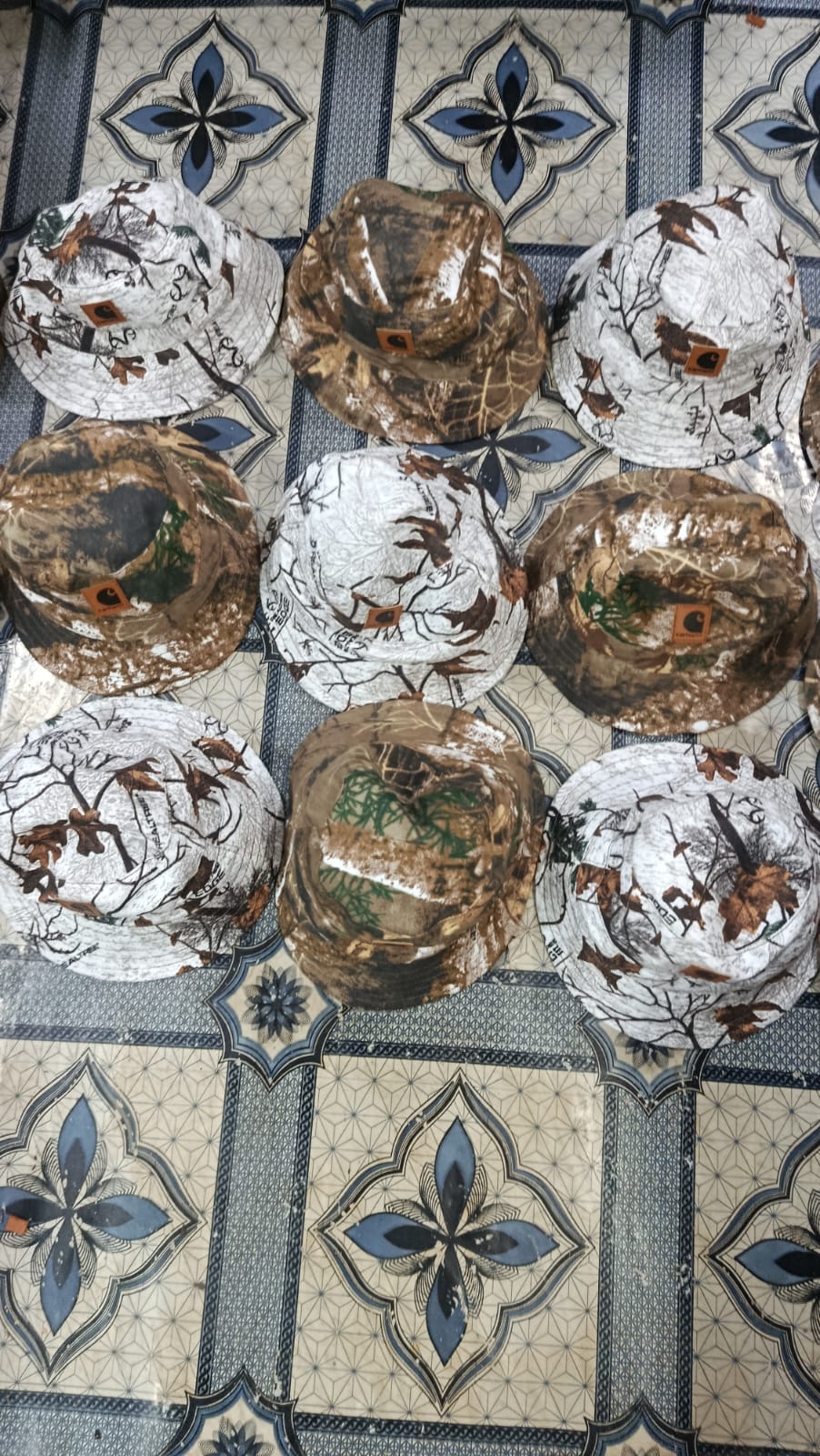 Cappelli Camo stile Rework