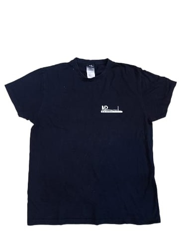 Bedruckte und einfarbige T-Shirts 55 Stück Bundle
