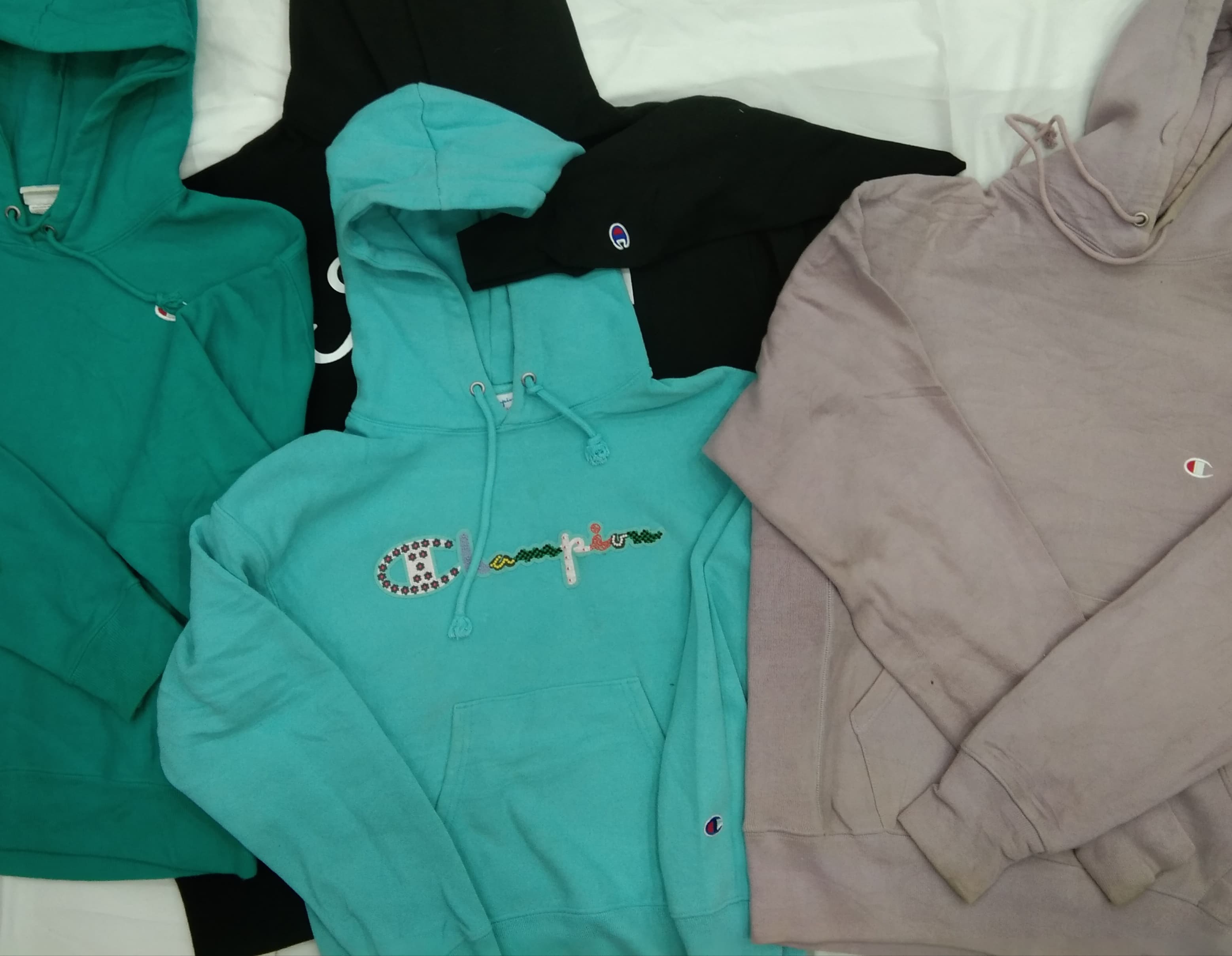 ZH0088 Champion Hoodies - 9 Pcs