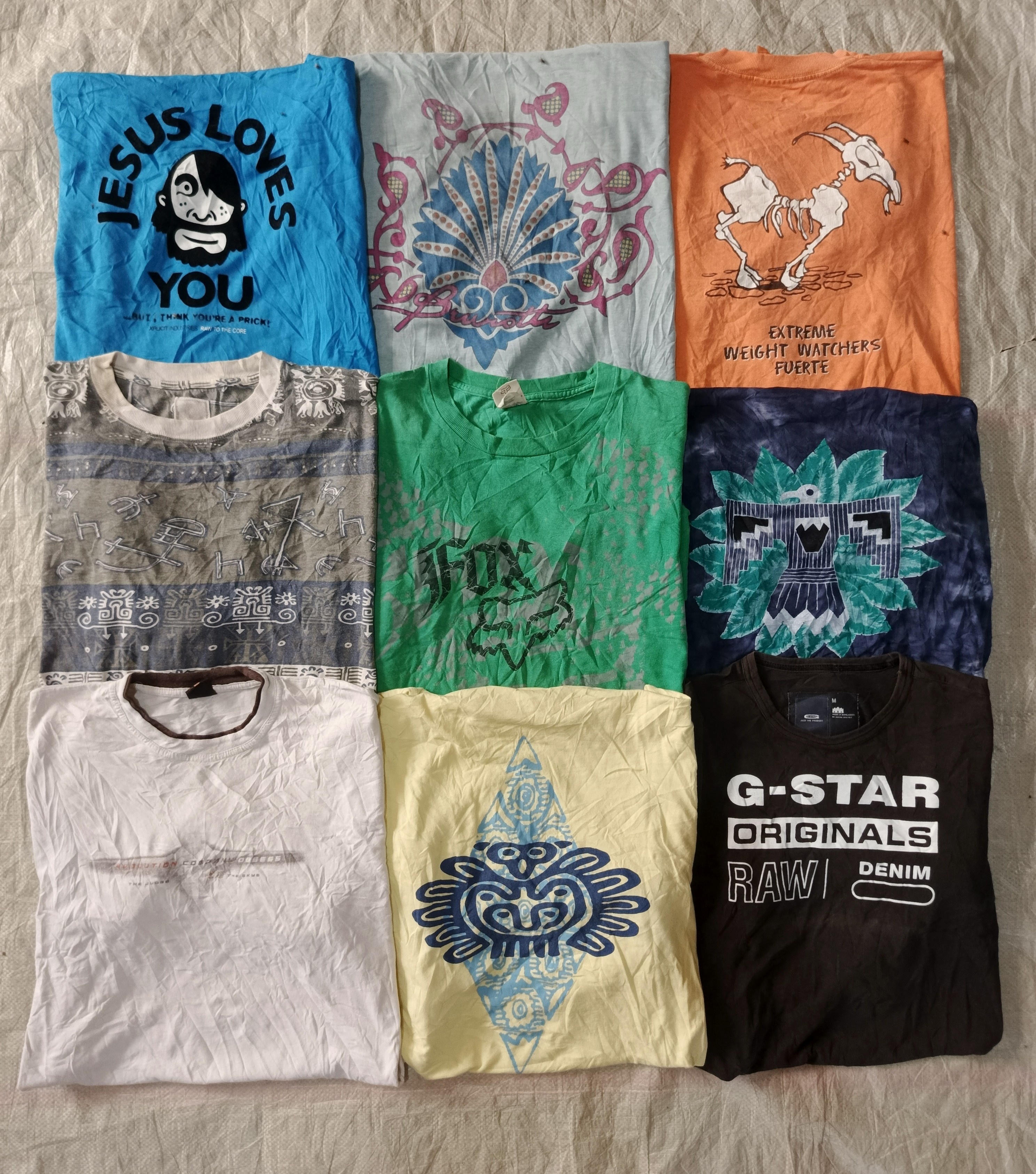 ヴィンテージグラフィックとサーフ Tシャツ