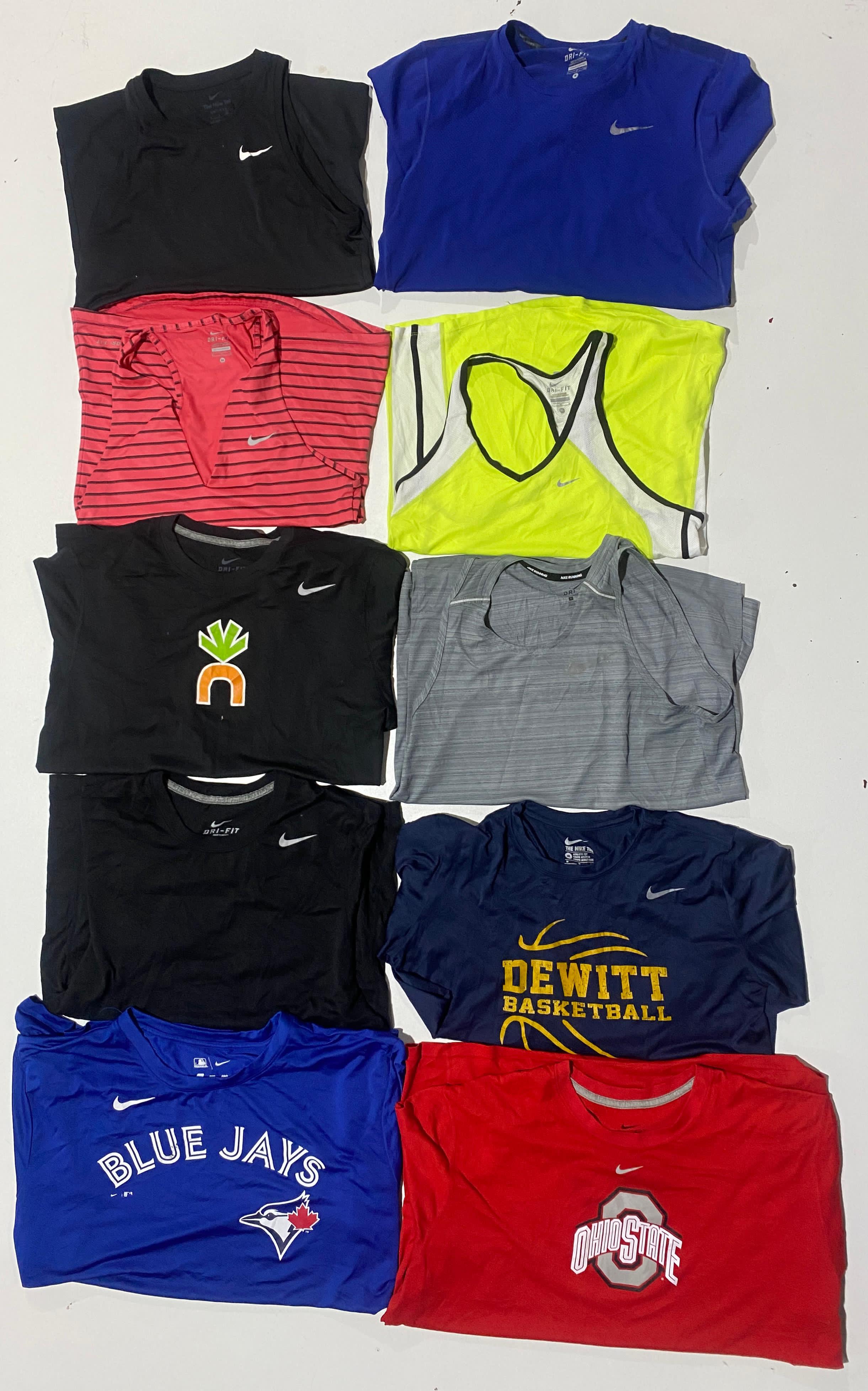 Nike Drifit T-Shirts & Tanktops 42 Stück