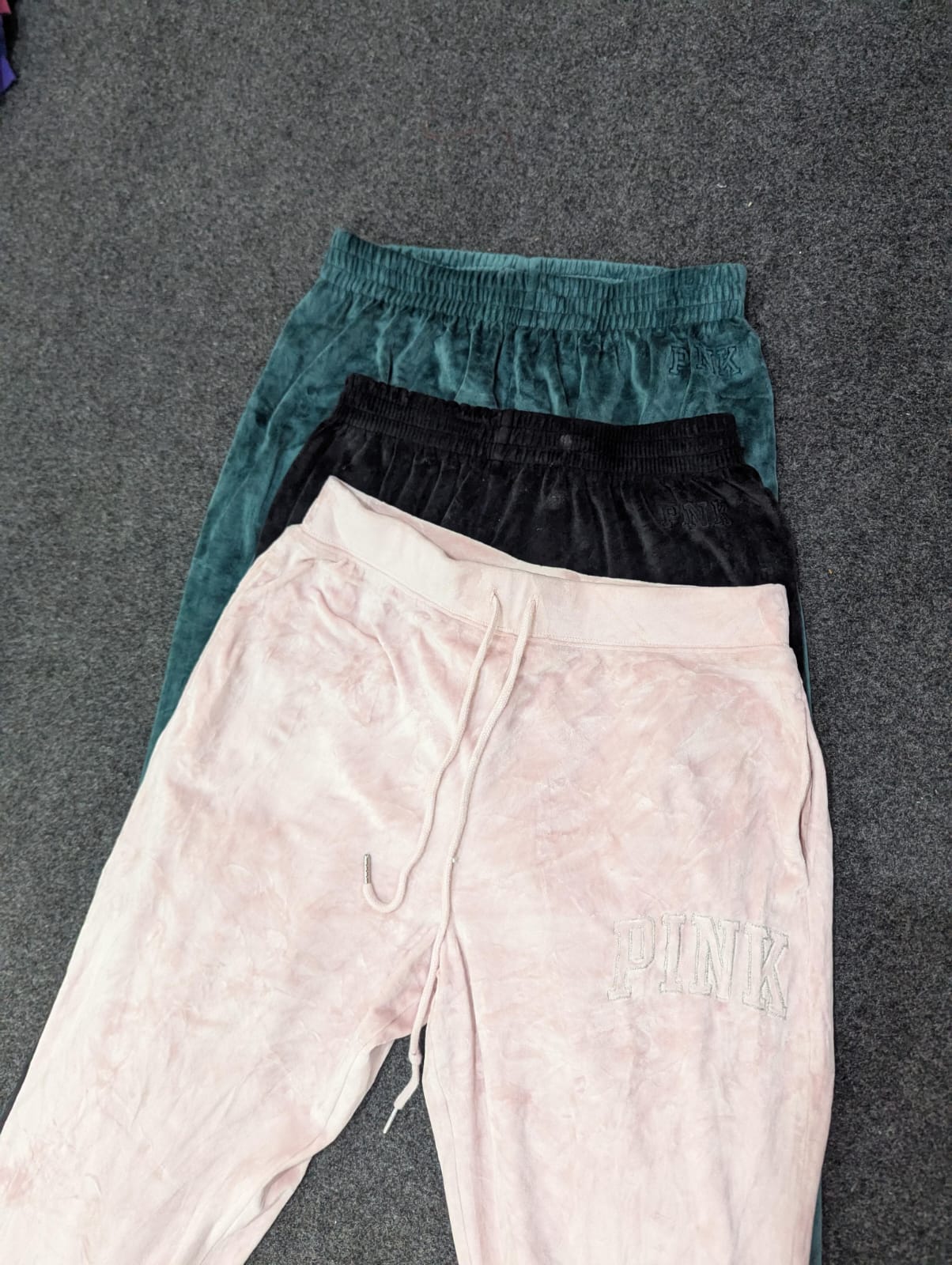 S122 - Pantalones Victoria Secret Pink - 16 Piezas