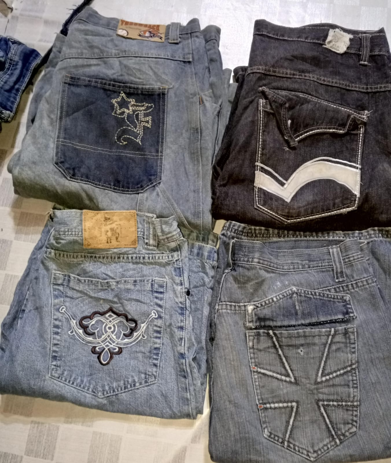 585 SOUTH POLE ECKO UNLTD AND OTHER BRAND SHORTS (MR585)